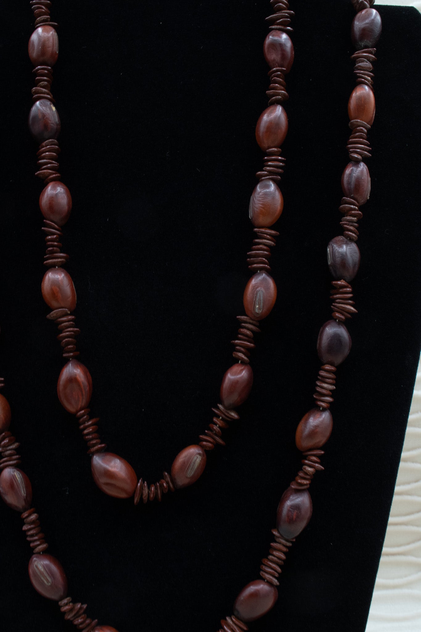 Hawaiian Vintage Brown Koa Seed Necklace
