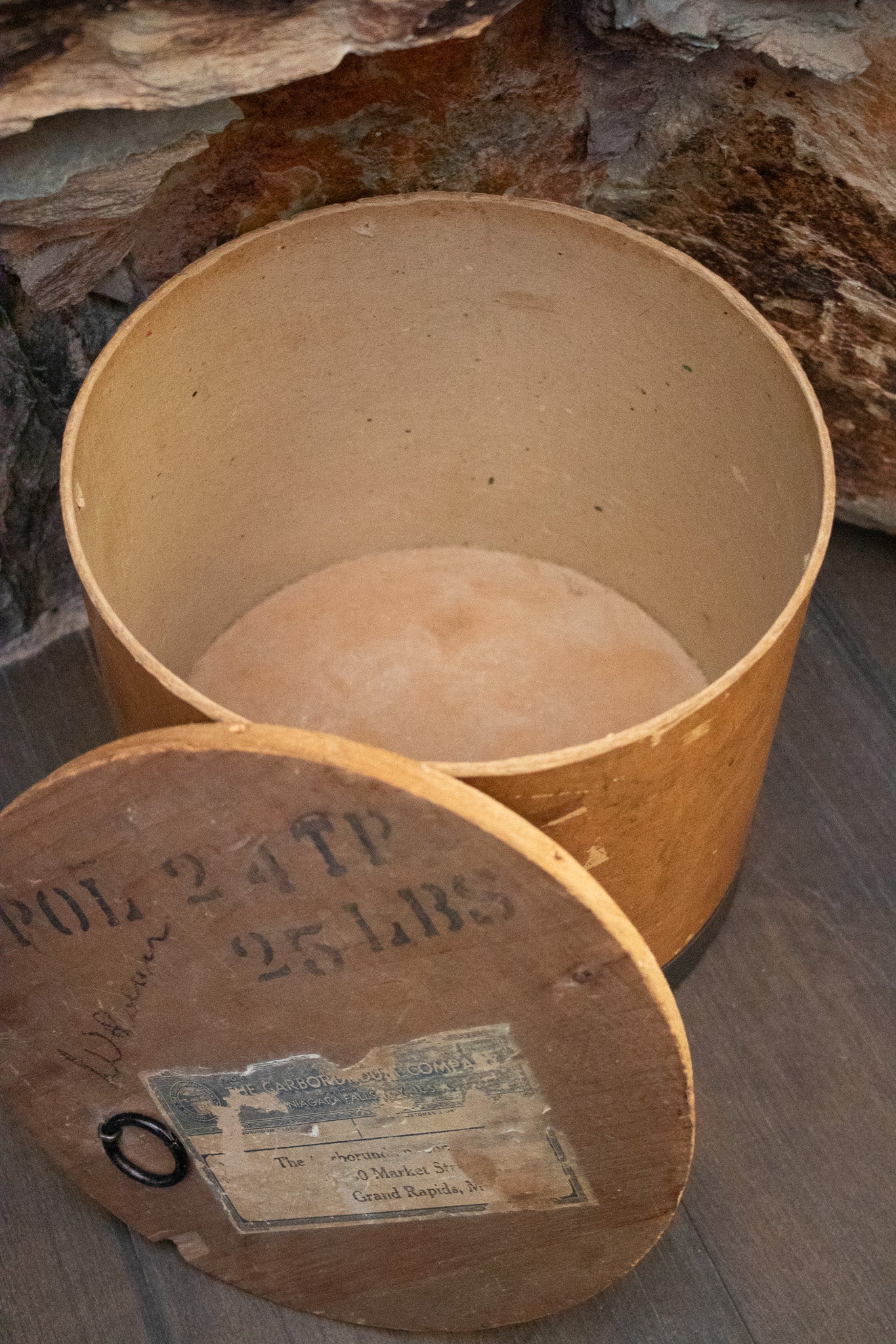 Vintage Sugar Box with Original Packing Label Stamp