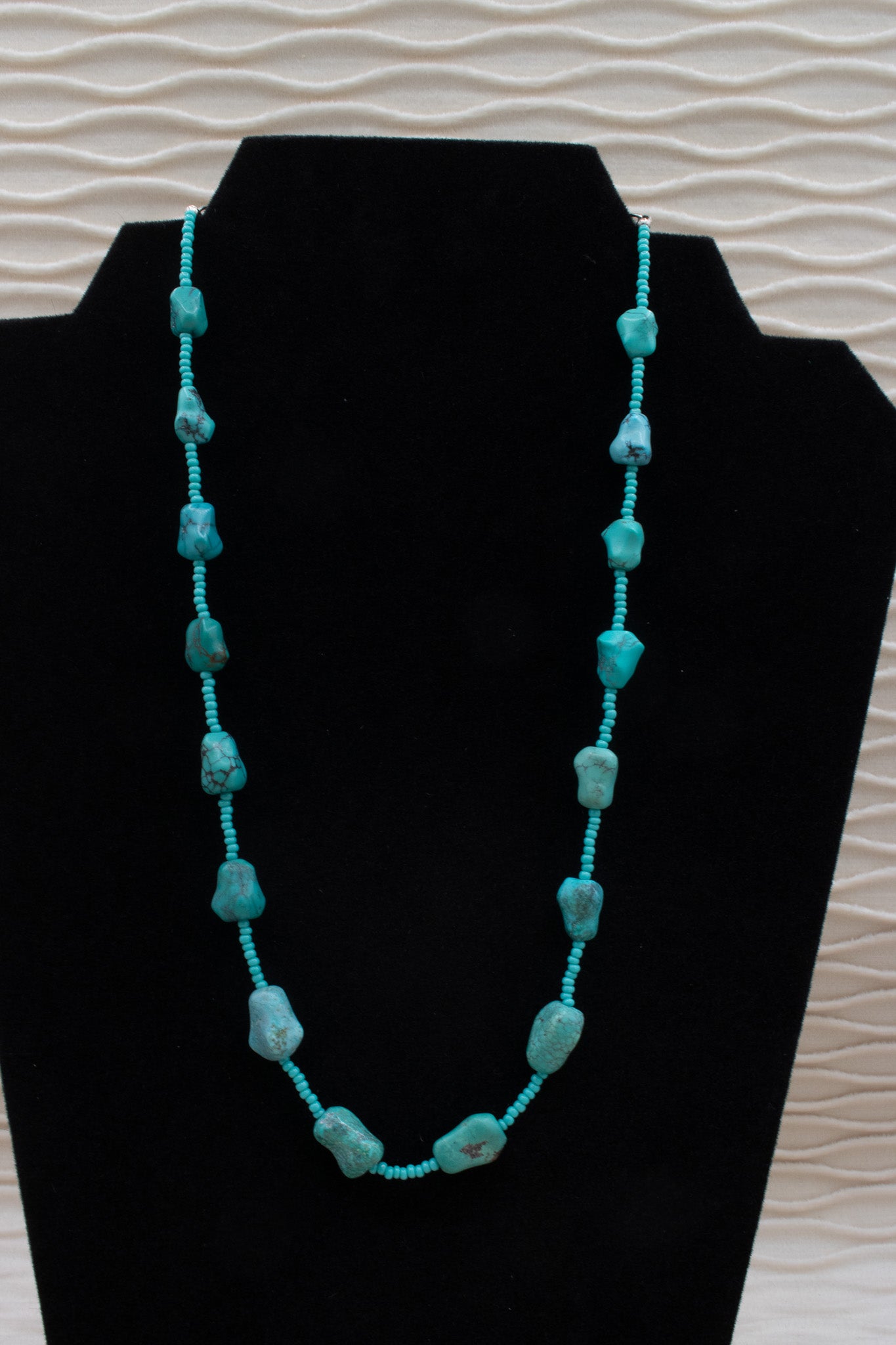Blue Turquoise Dyed Howlite Stone Necklace
