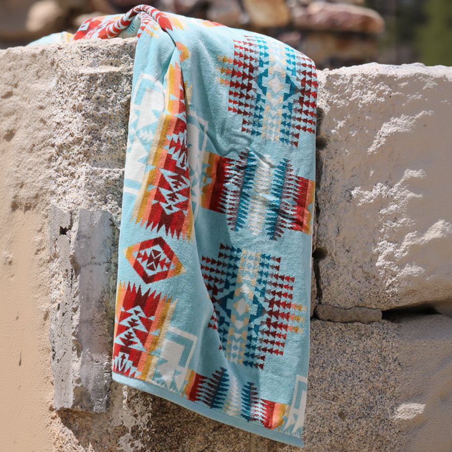 Pendleton Jacquard Bath Towels in Teal Aqua