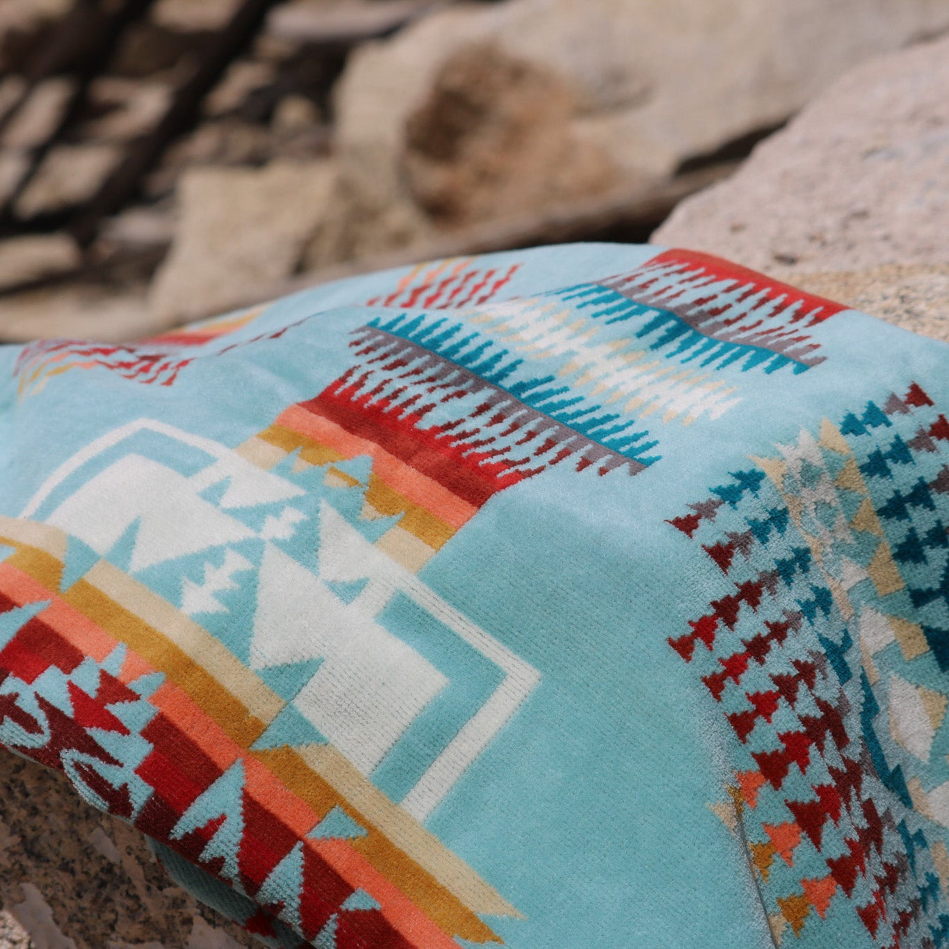 Pendleton Jacquard Bath Towels in Teal Aqua