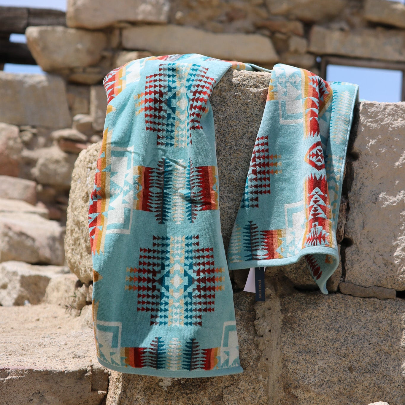 Pendleton Jacquard Bath Towels in Teal Aqua