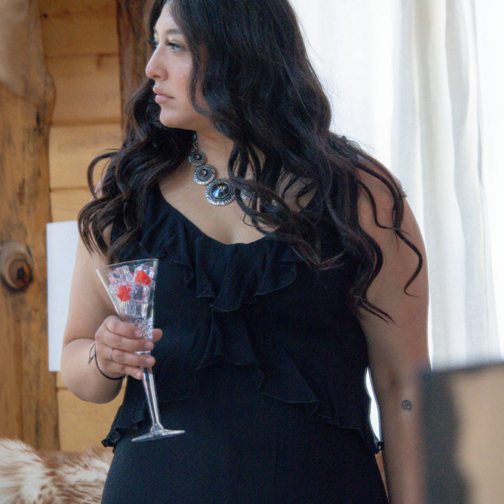 Tessuto Black Mid Length Dress With V - neckLine and Flowy Detail