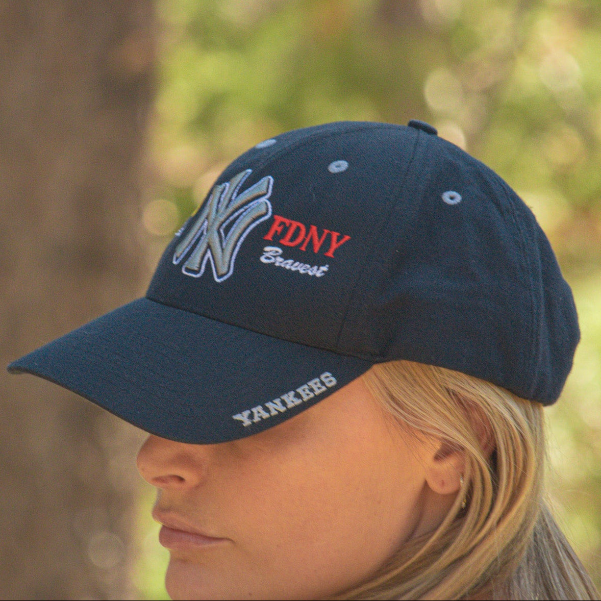 Genuine Yankees Merchandise & NYPD supporter Baseball Cap color: Navy Blue