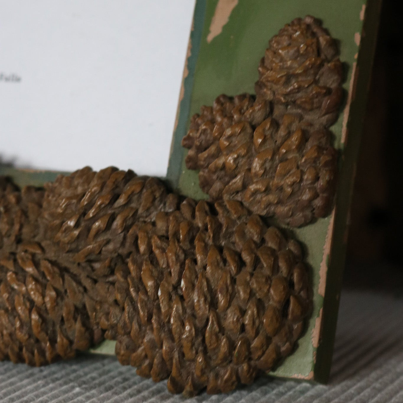 Green Wooden Picture Frame with 3D Pinecones