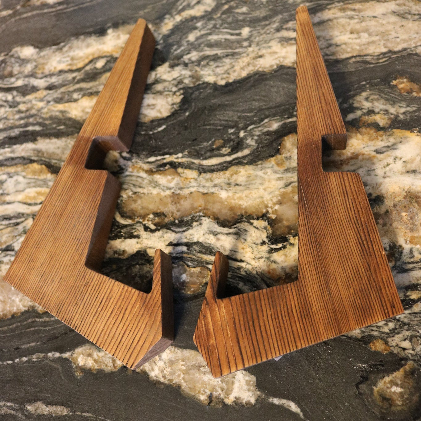 Puersi Rustic Cookbook Holder Stand