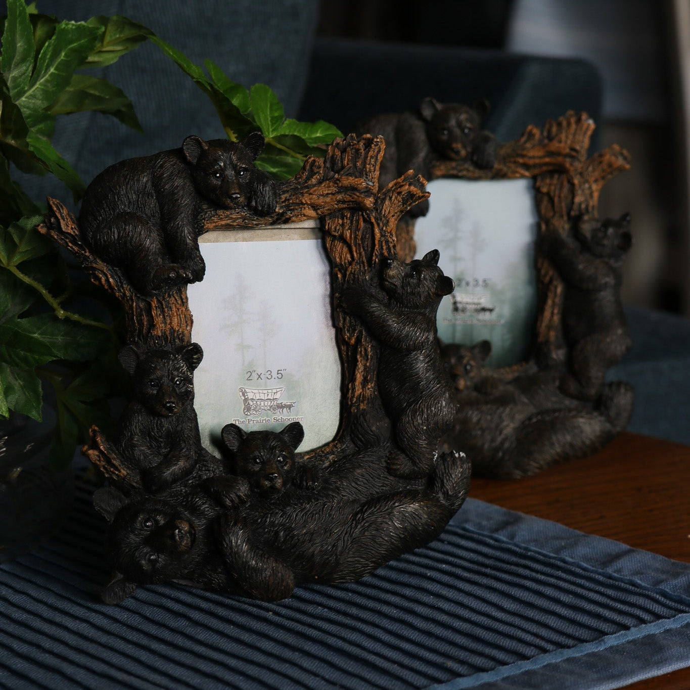 Vintage Resin Molded 4 Black Bears Climbing Over Mama Bear 2" x 3.5" Picture Frame