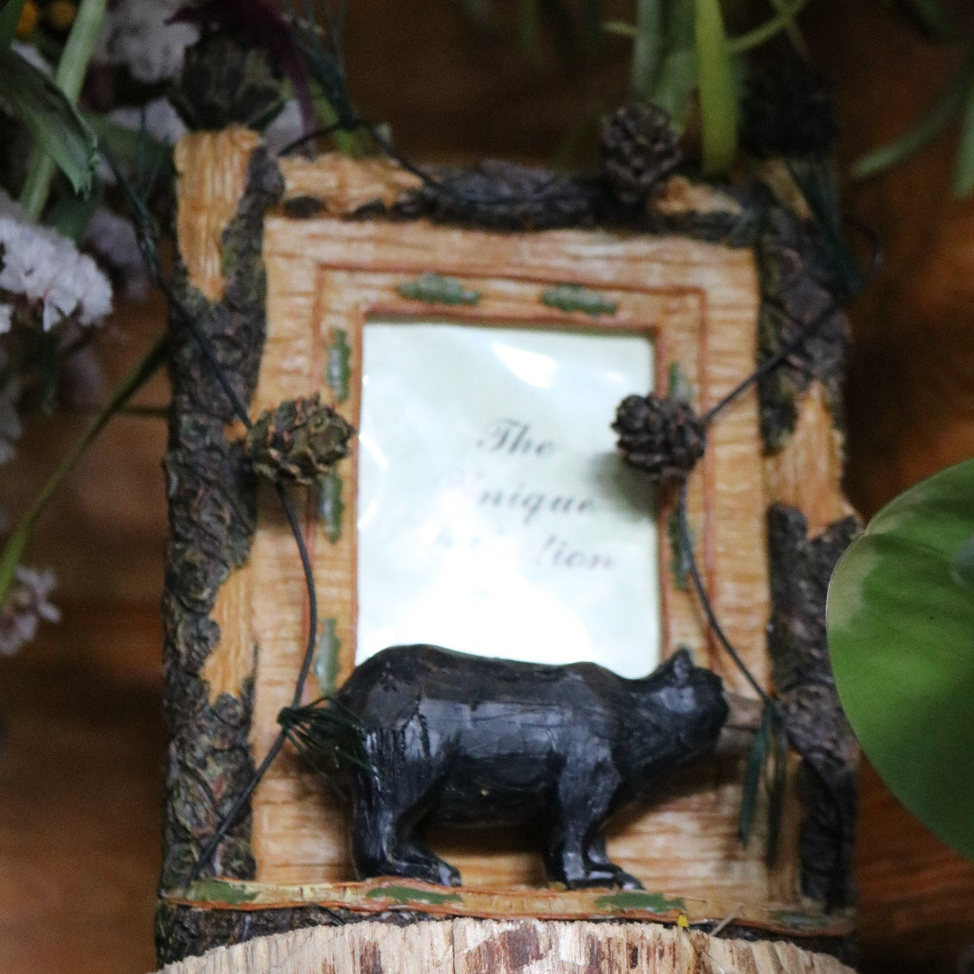 The Unique Collection 3D Resin 4" x 6" Picture Frame