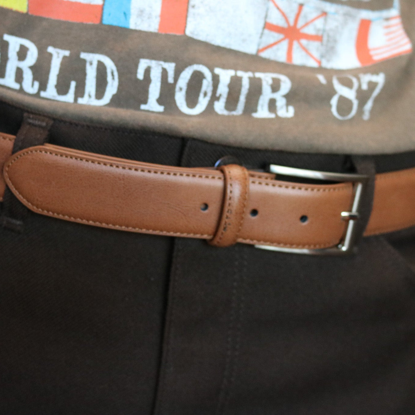 Brown Leather Belt With Metal Buckle