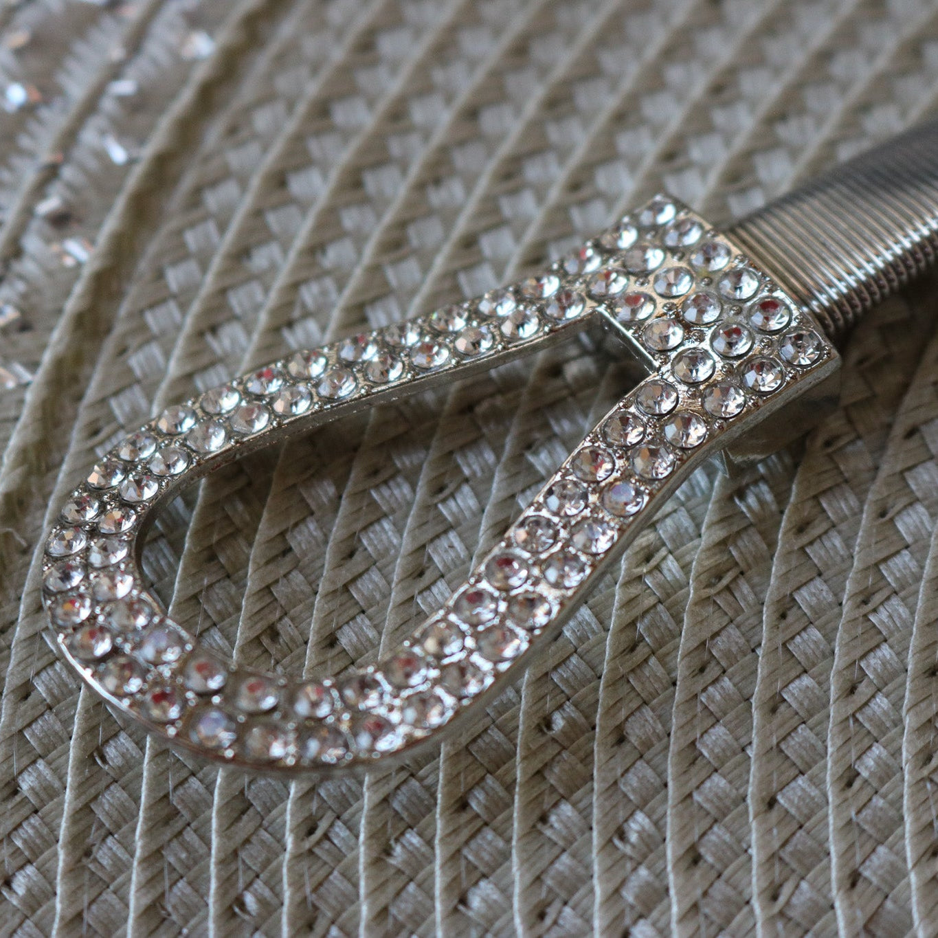 Rhinestone Studded Knot Elastic Metal Stretch Belt