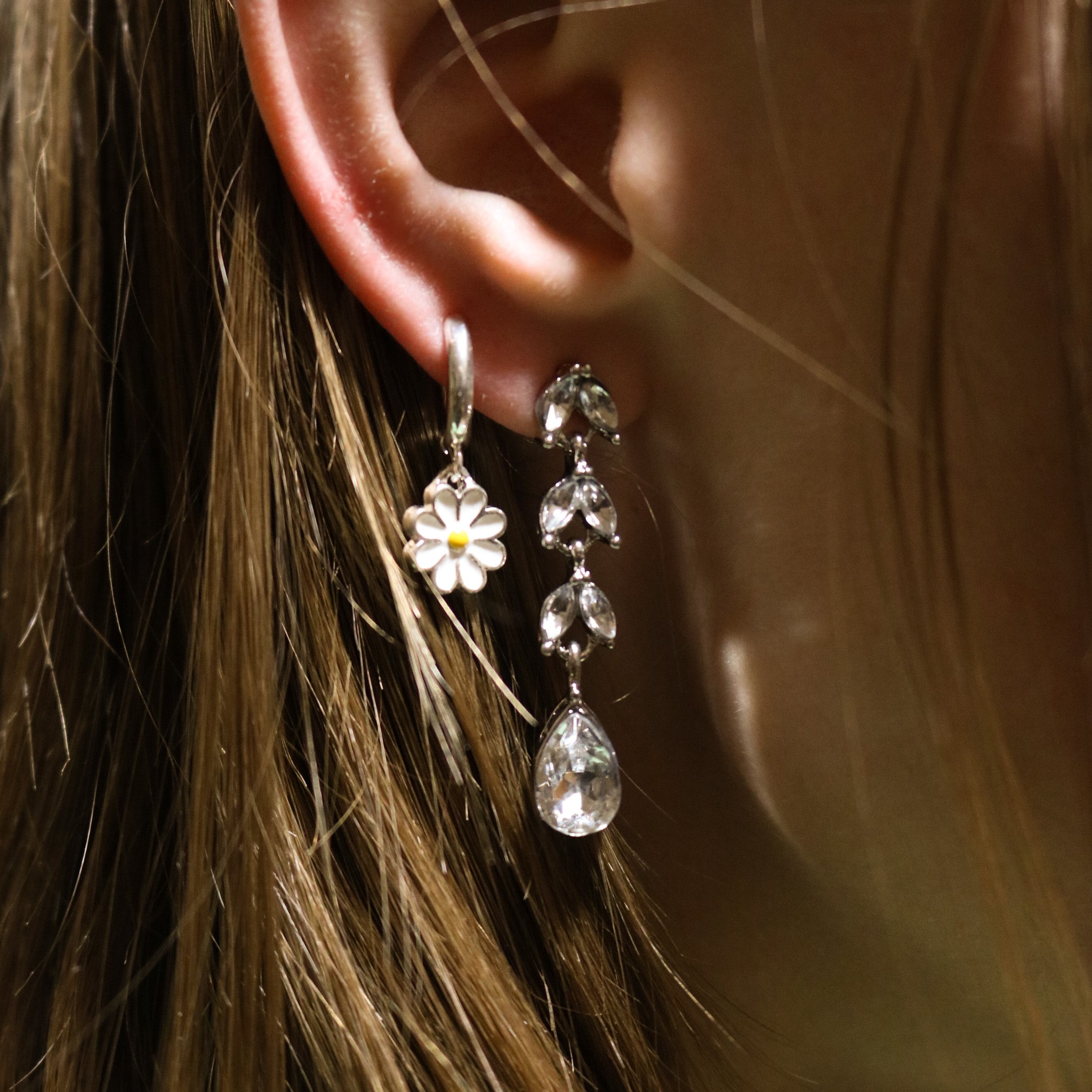 Leaf Shape Rhinestones Dangle Stud Earrings