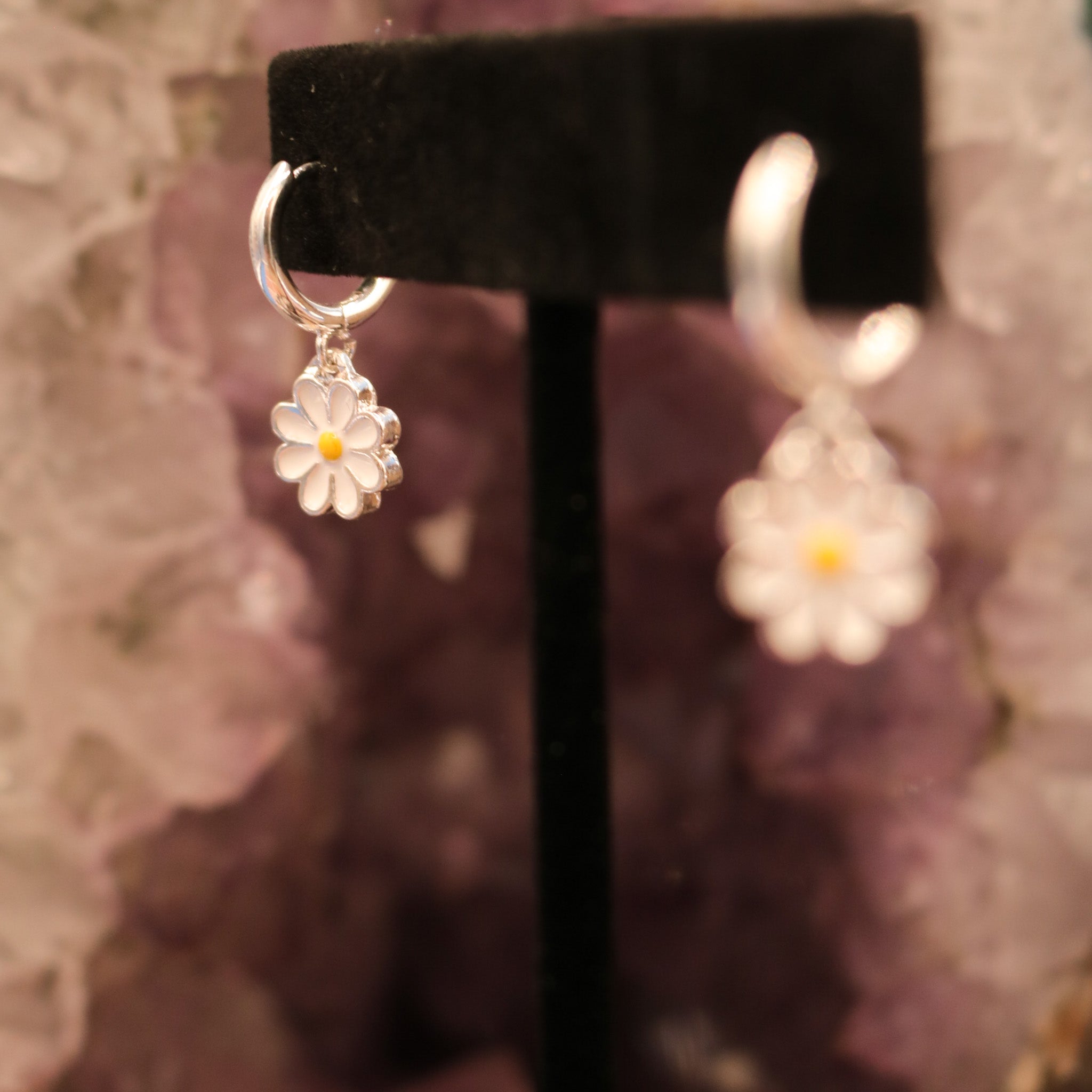Elegant Women's White Daisy Hoop Earrings