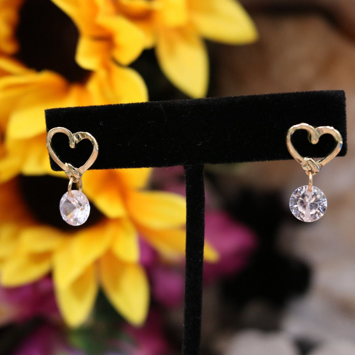 Exquisite Stud Heart Earrings Featuring Stunning Dangle Rhinestone