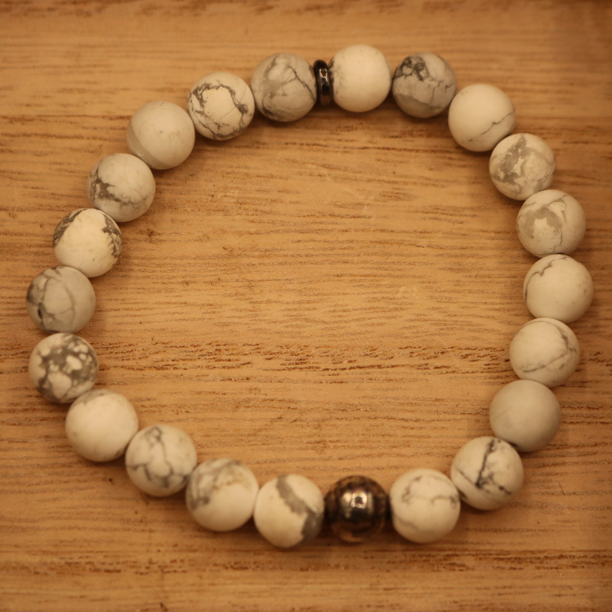 Howlite Stone Elastic Bracelet featuring a Silver Bead