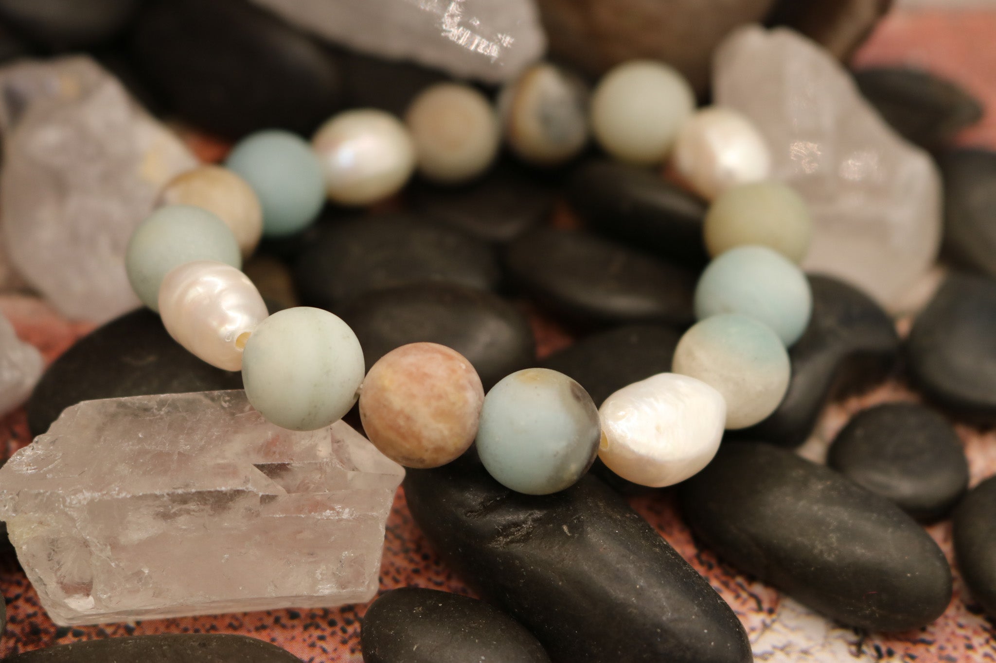 Elegant Amazonite and Pearl Stretch Bracelet