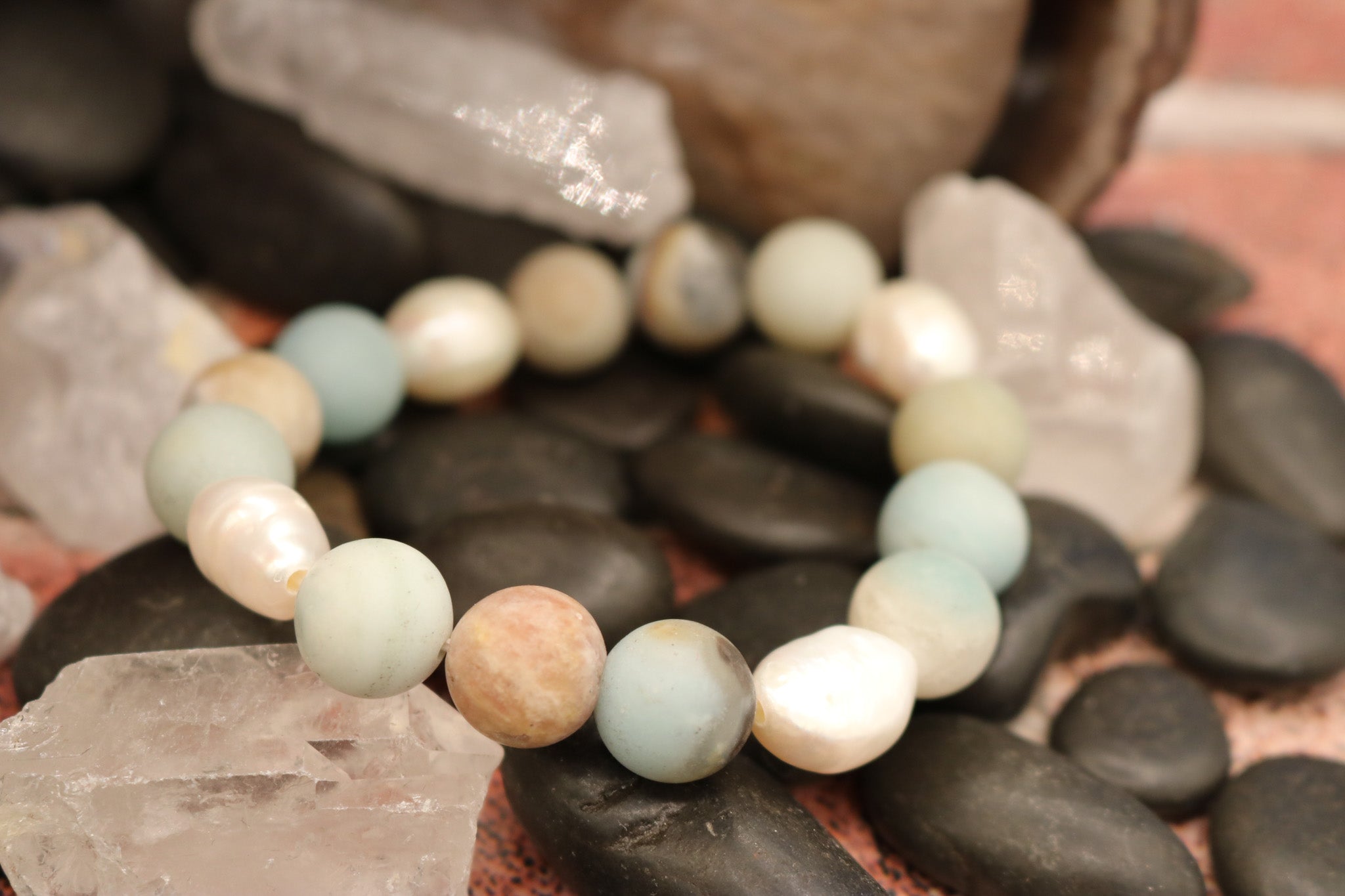 Elegant Amazonite and Pearl Stretch Bracelet