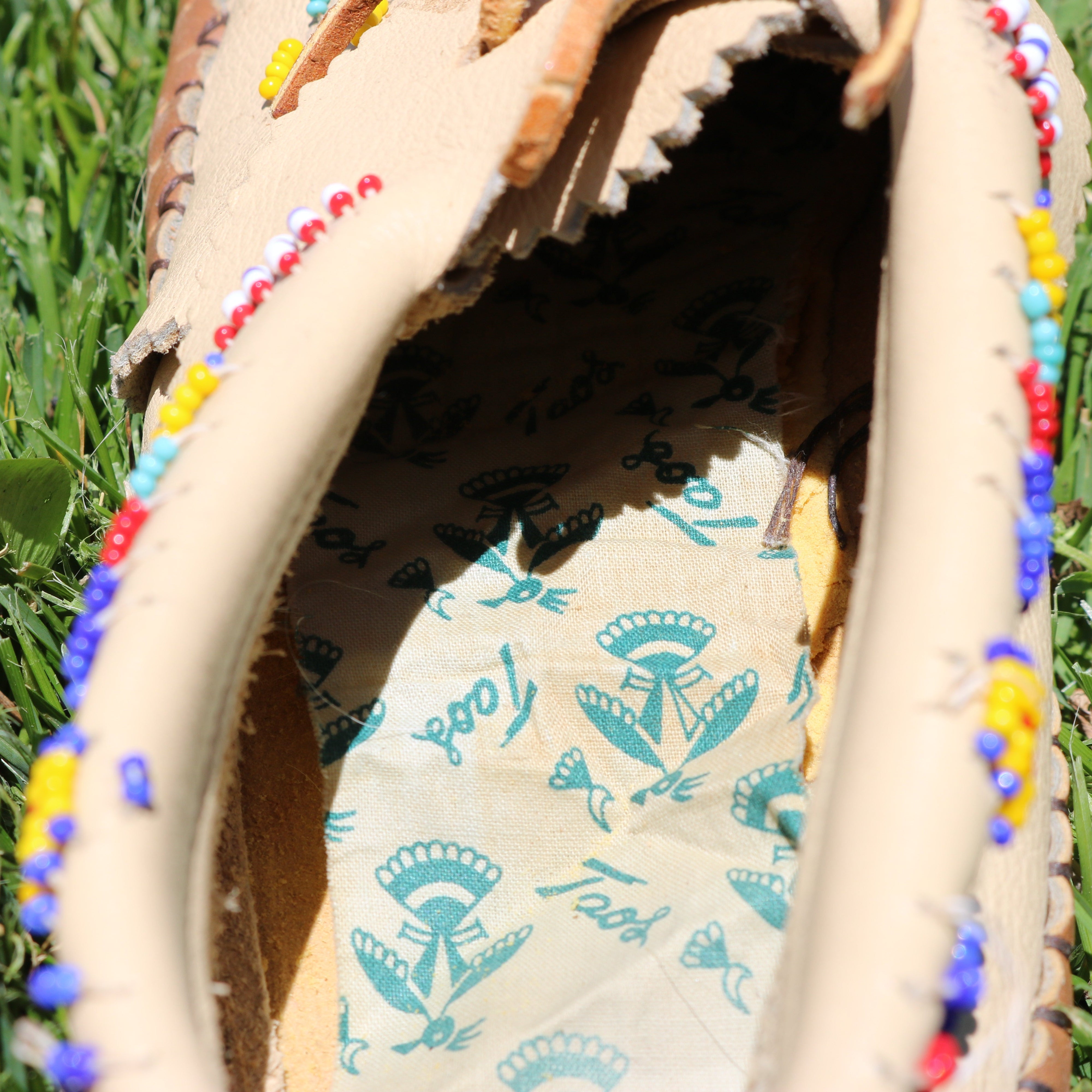Handmade Taos Beaded Moccasins – Tan Leather Slip-On Shoes Rainbow Beading Women’s Size 9–9.5