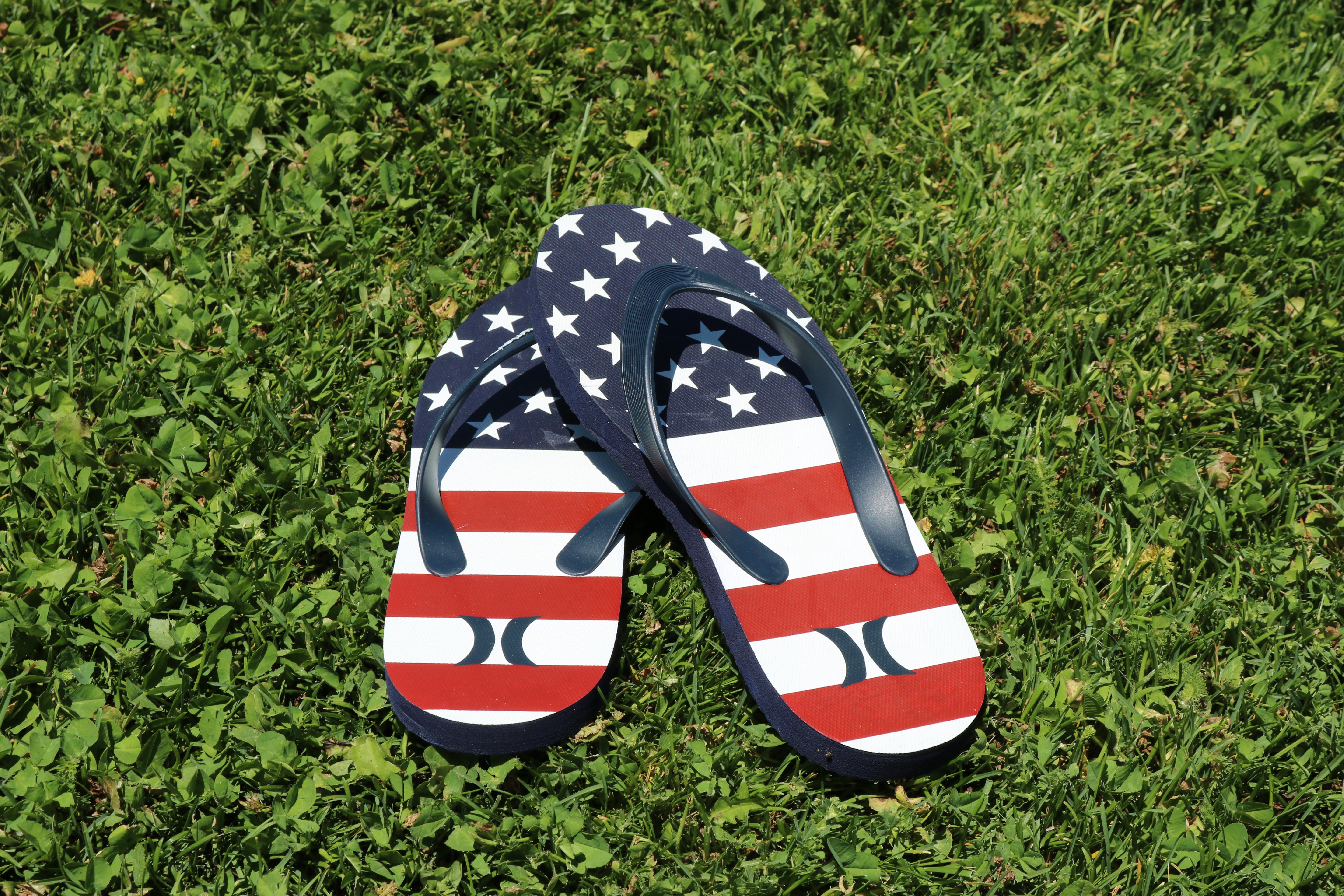 Hurley Flip Flops Mens Size 8 American Flag Sandals Red White Blue Beach New