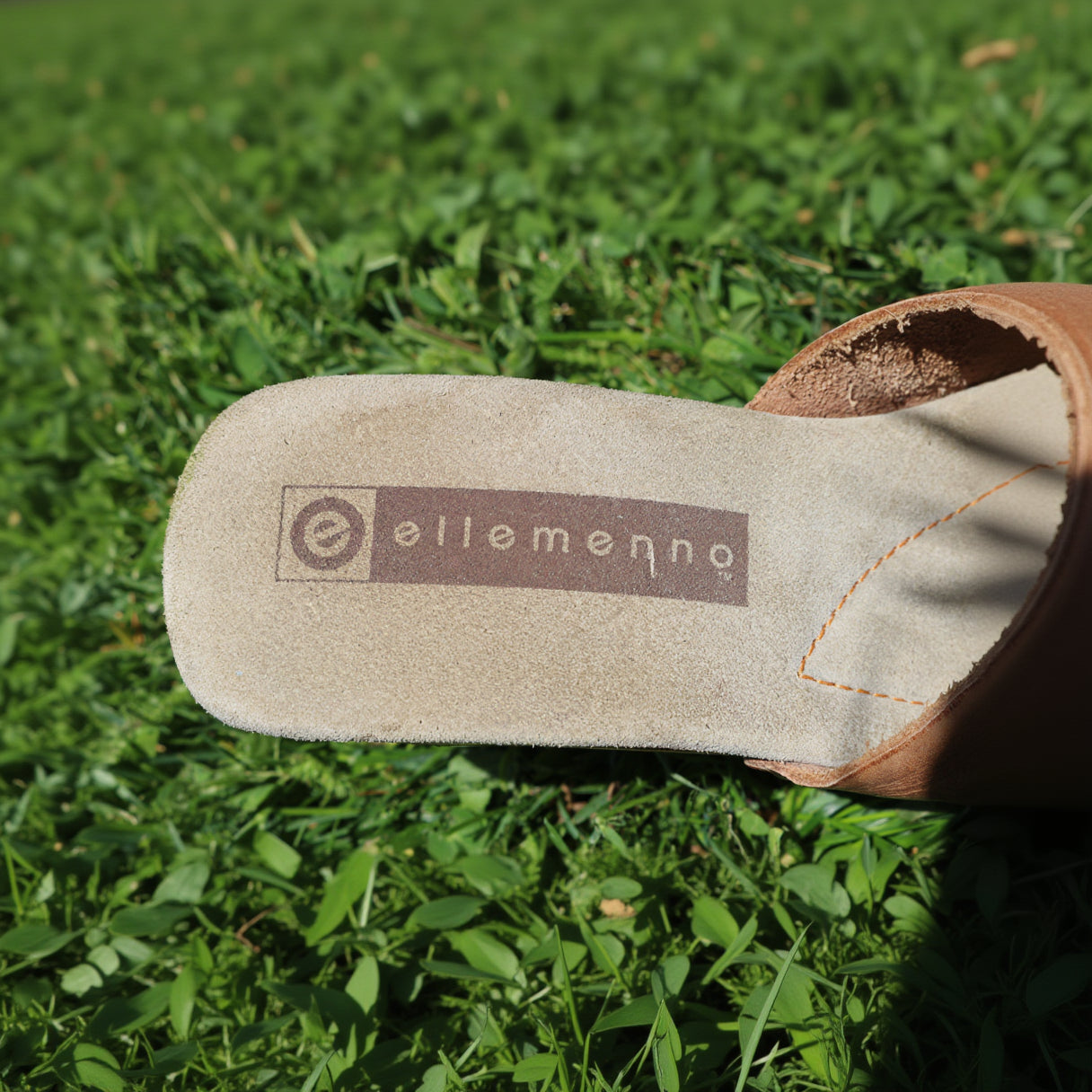 Ellemenno Tan Leather Wooden Heel Sandals – Women’s Size 8 Boho Clog Style Slip-On Heels