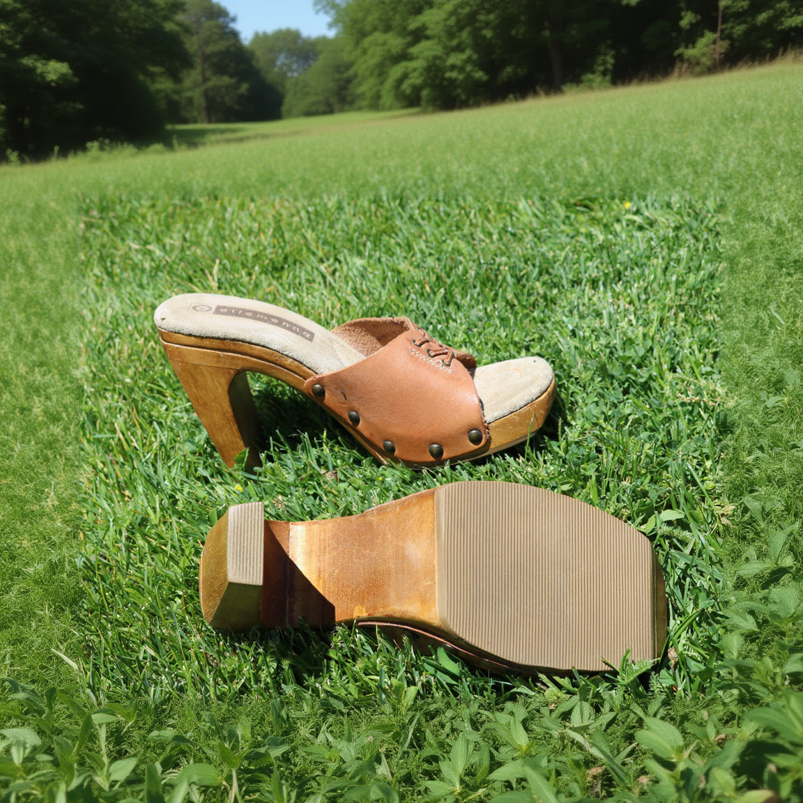 Ellemenno Tan Leather Wooden Heel Sandals – Women’s Size 8 Boho Clog Style Slip-On Heels
