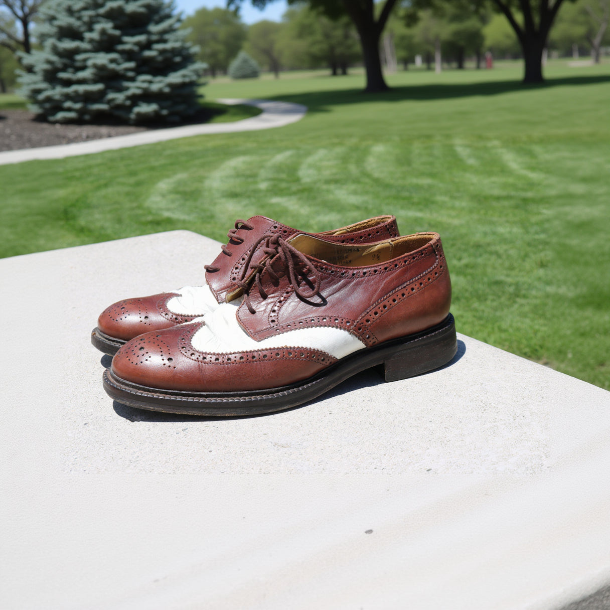 Soho New York Brown White Wingtip Dress Shoes – Made in Italy Leather Sole Men’s Size 9.5