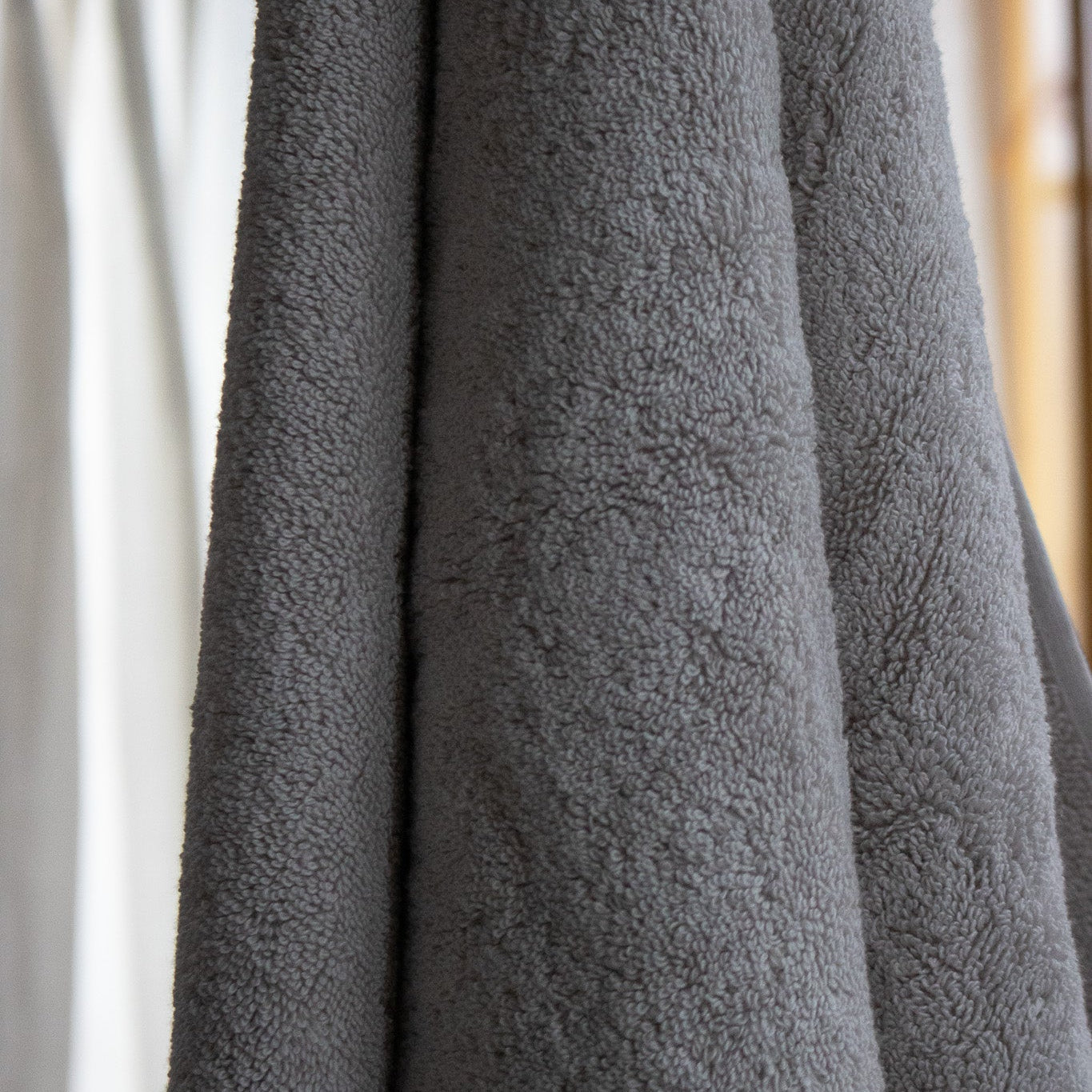 HoteI -100% Cotton Light Gray Bath Towel