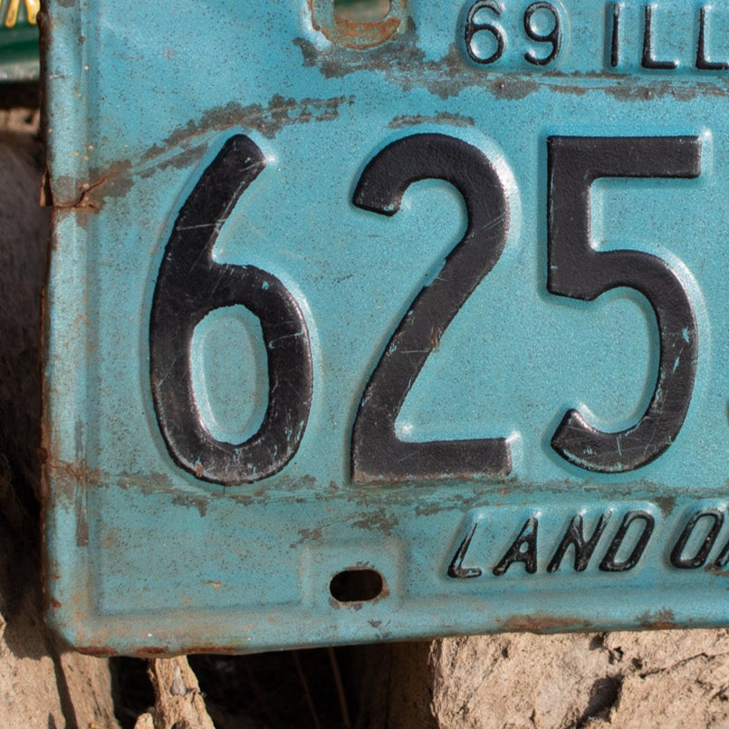 69 Illinois 70 Land of Lincoln License Plate