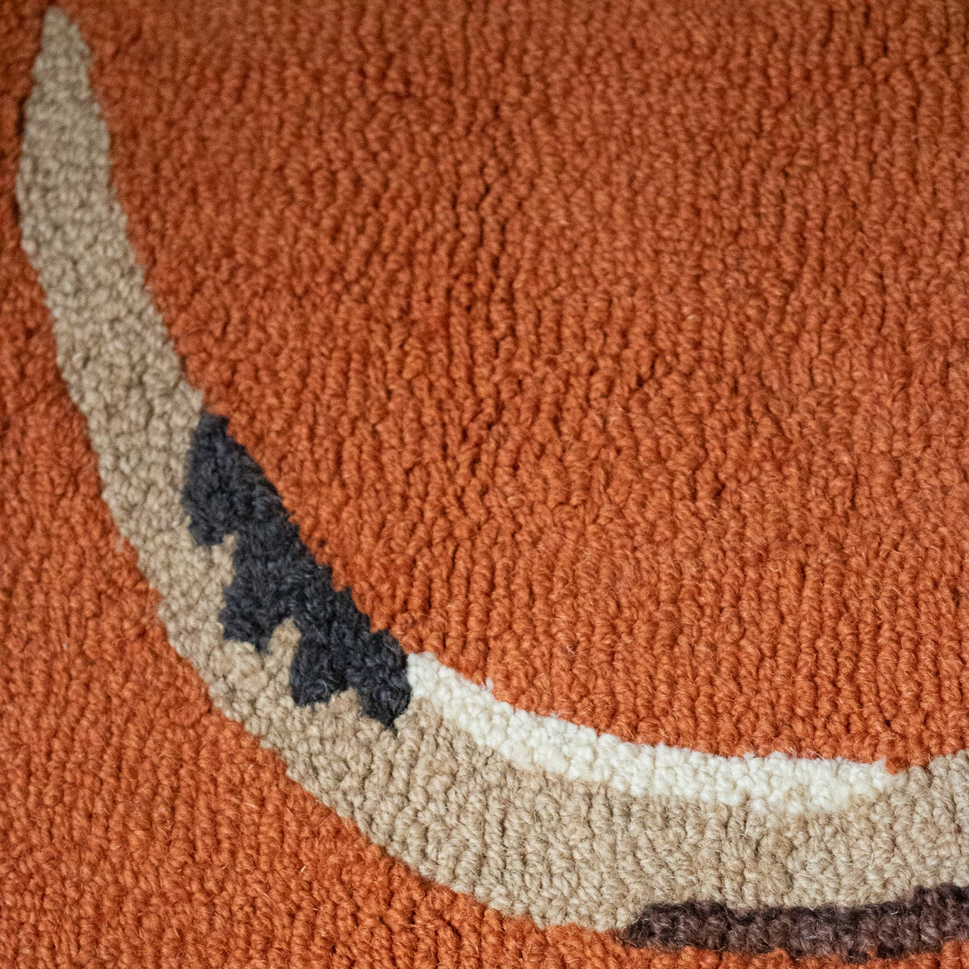 Chandler 4 Corners Longhorn Wool Rug – Handcrafted Hooked Design for Rustic Homes.