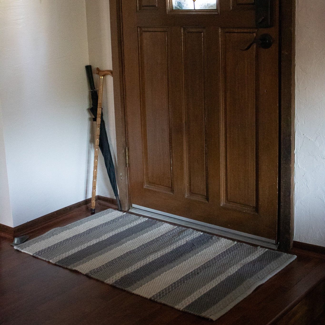 Care & Fair White Wool Rug – Handwoven in India with Artisan Craftsmanship