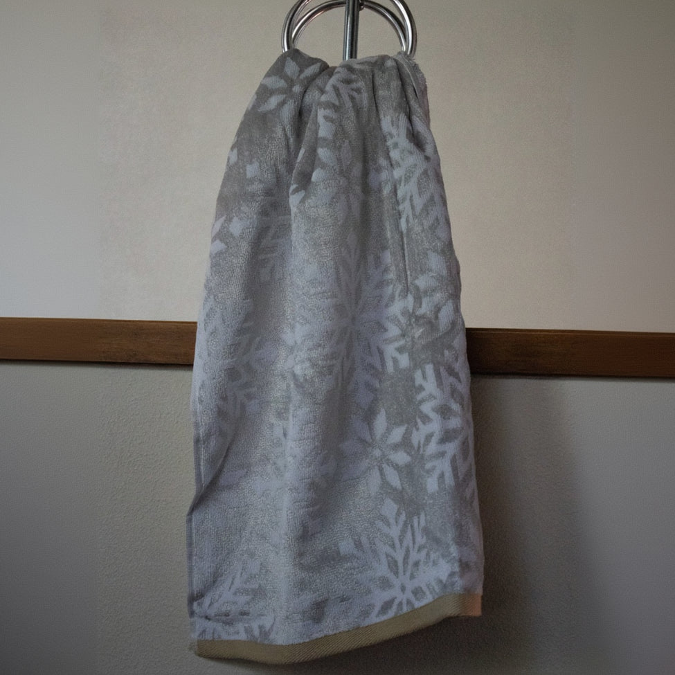 Winter Dreams Elegant Set of 2 Silver Hand Towels with Snowflakes