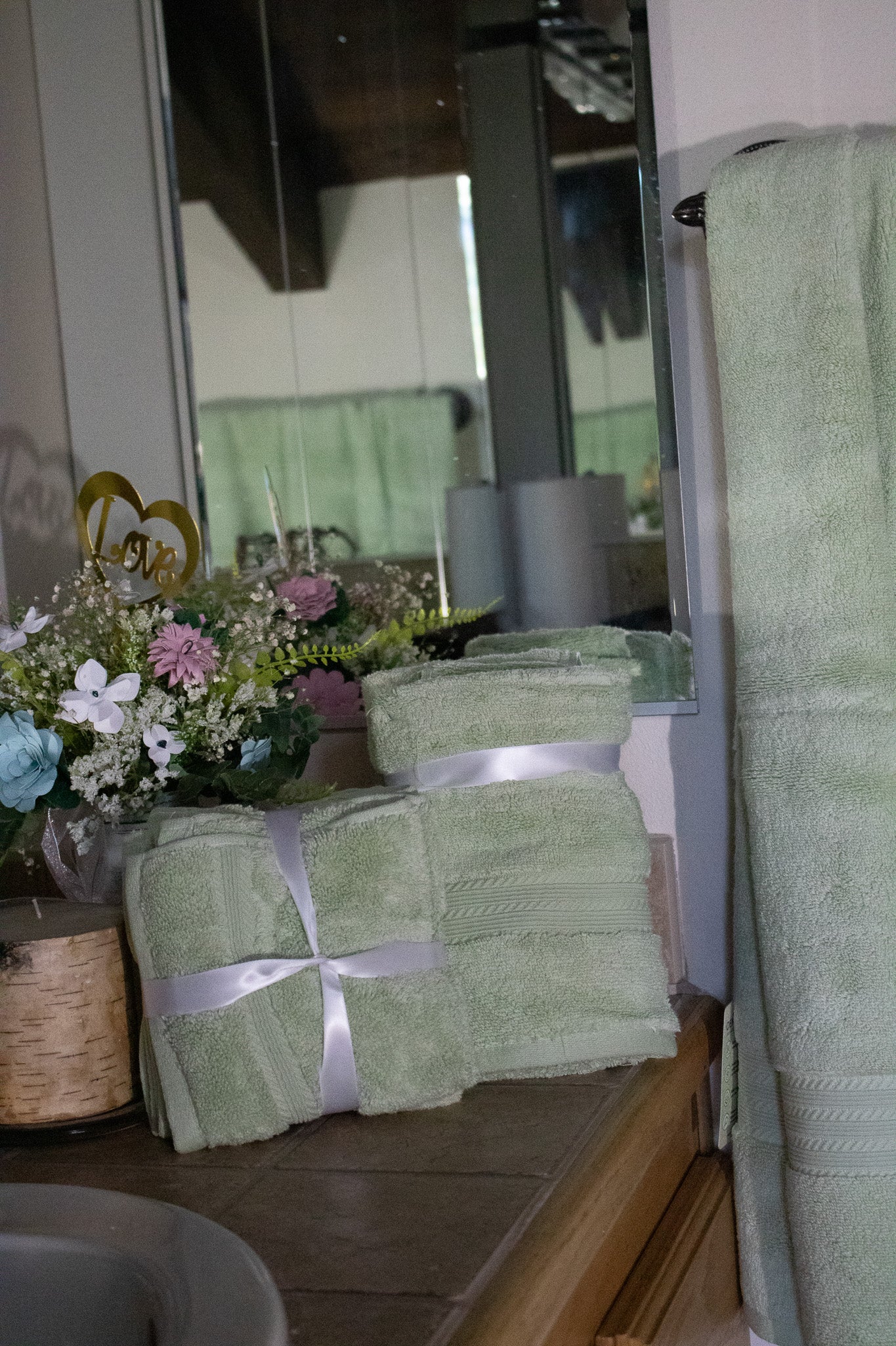 Joie Home Premium Set of 2 Soft 100% Cotton Hand Towels in Seafoam Green
