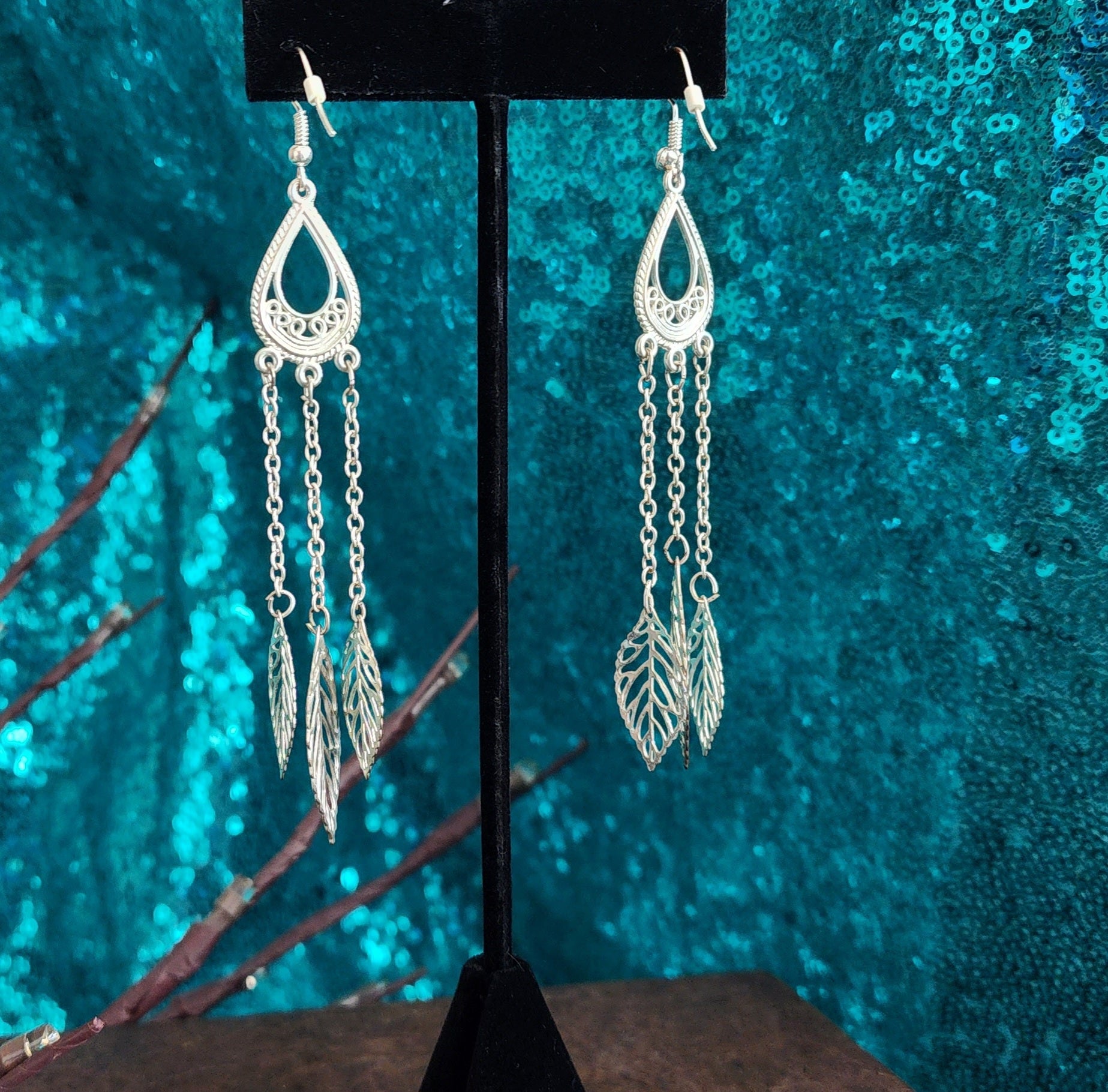 Silver Tone Feather Dangle Earrings Boho Western Long Chain Drop Statement Earrings