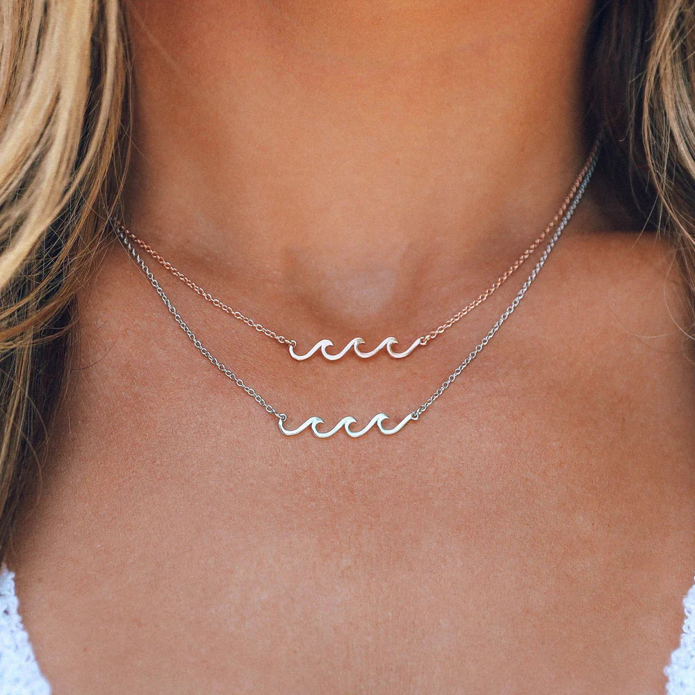 Pura Vida Delicate Wave Necklace Silver