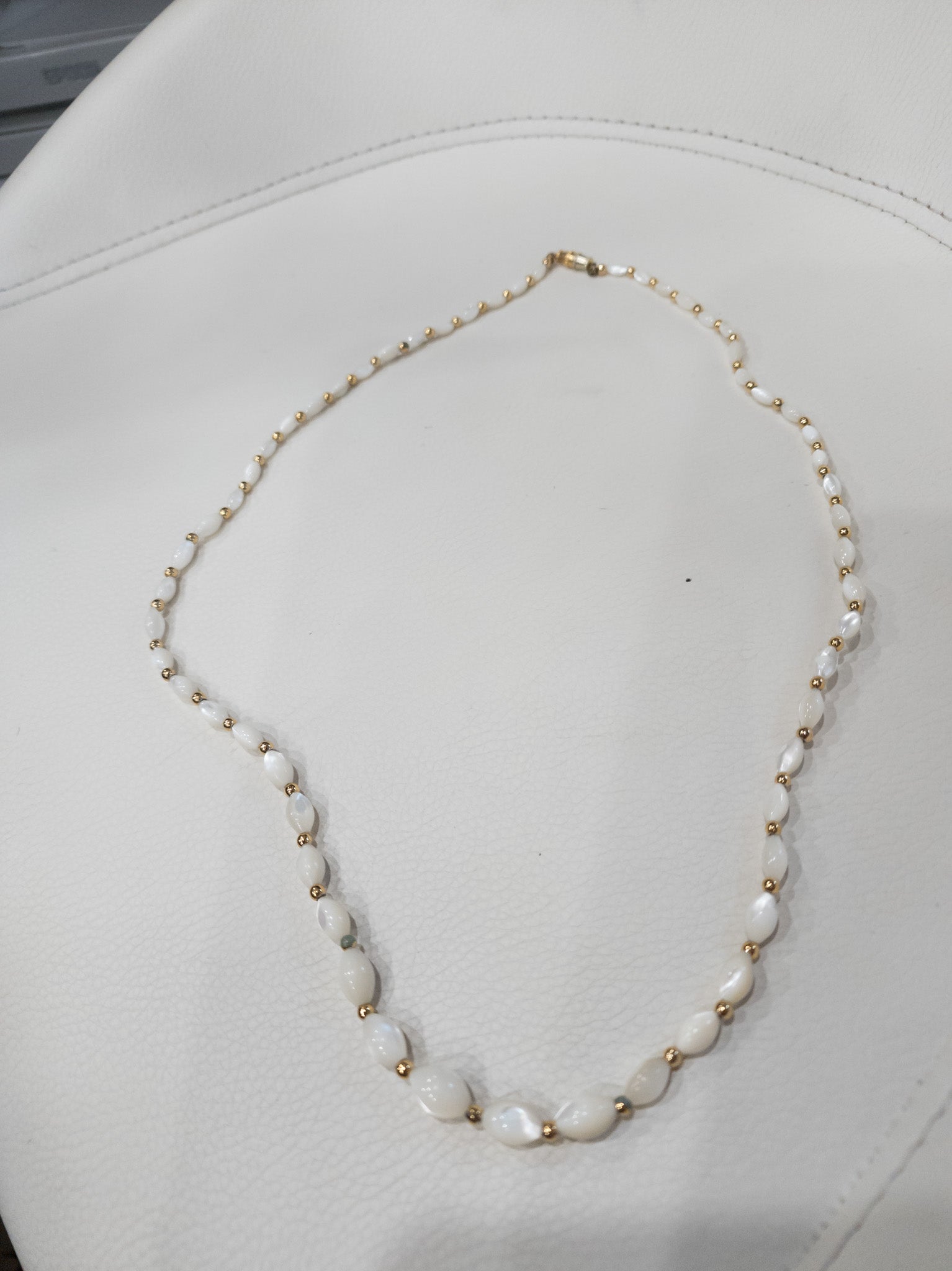 Vintage Avon Mother of Pearl Beaded Necklace
