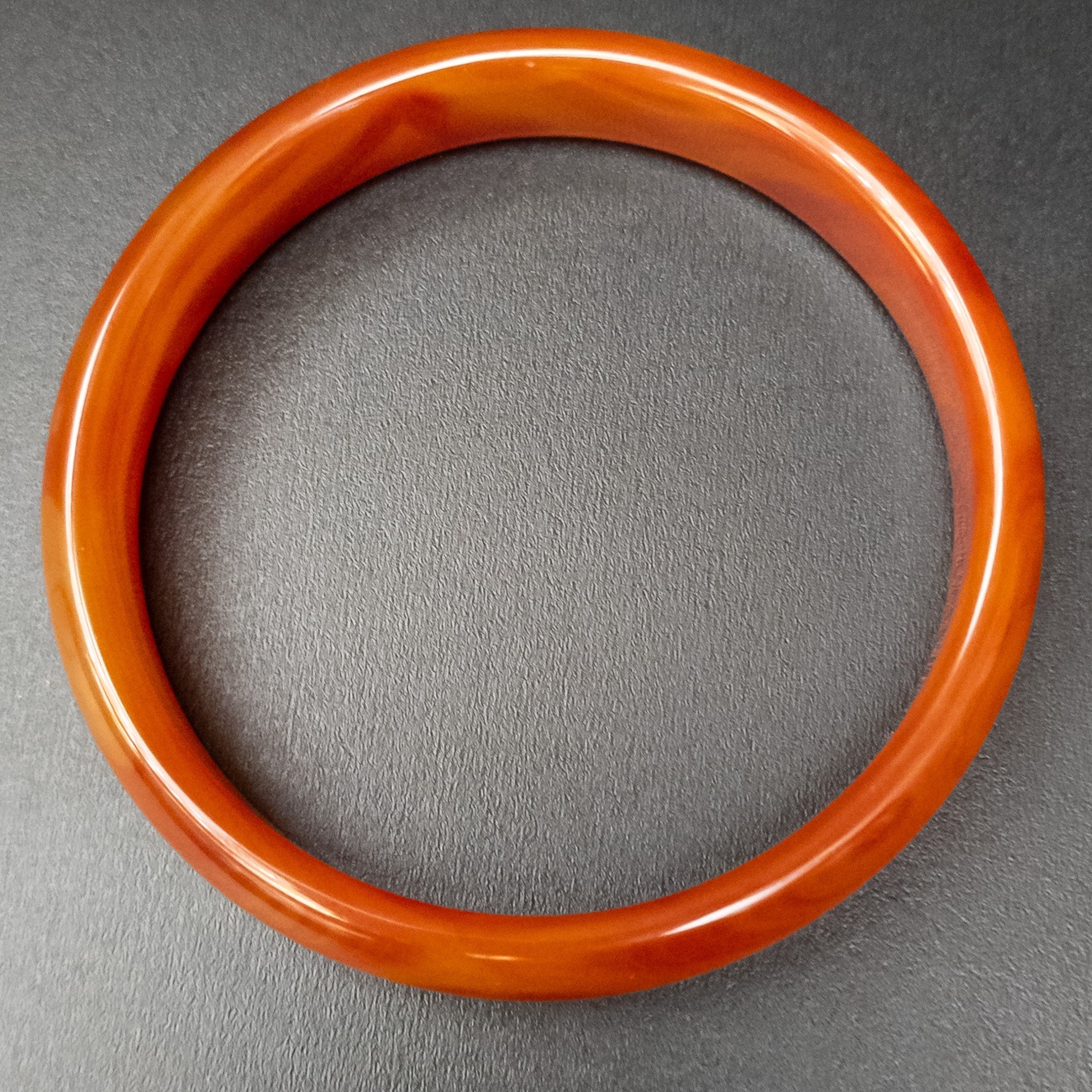 Beautiful Carnelian Bangle Bracelet Size 8.5
