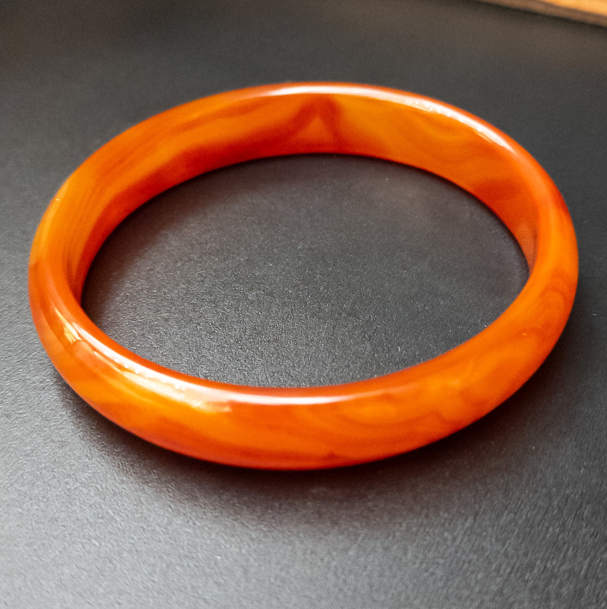 Beautiful Carnelian Bangle Bracelet Size 8.5