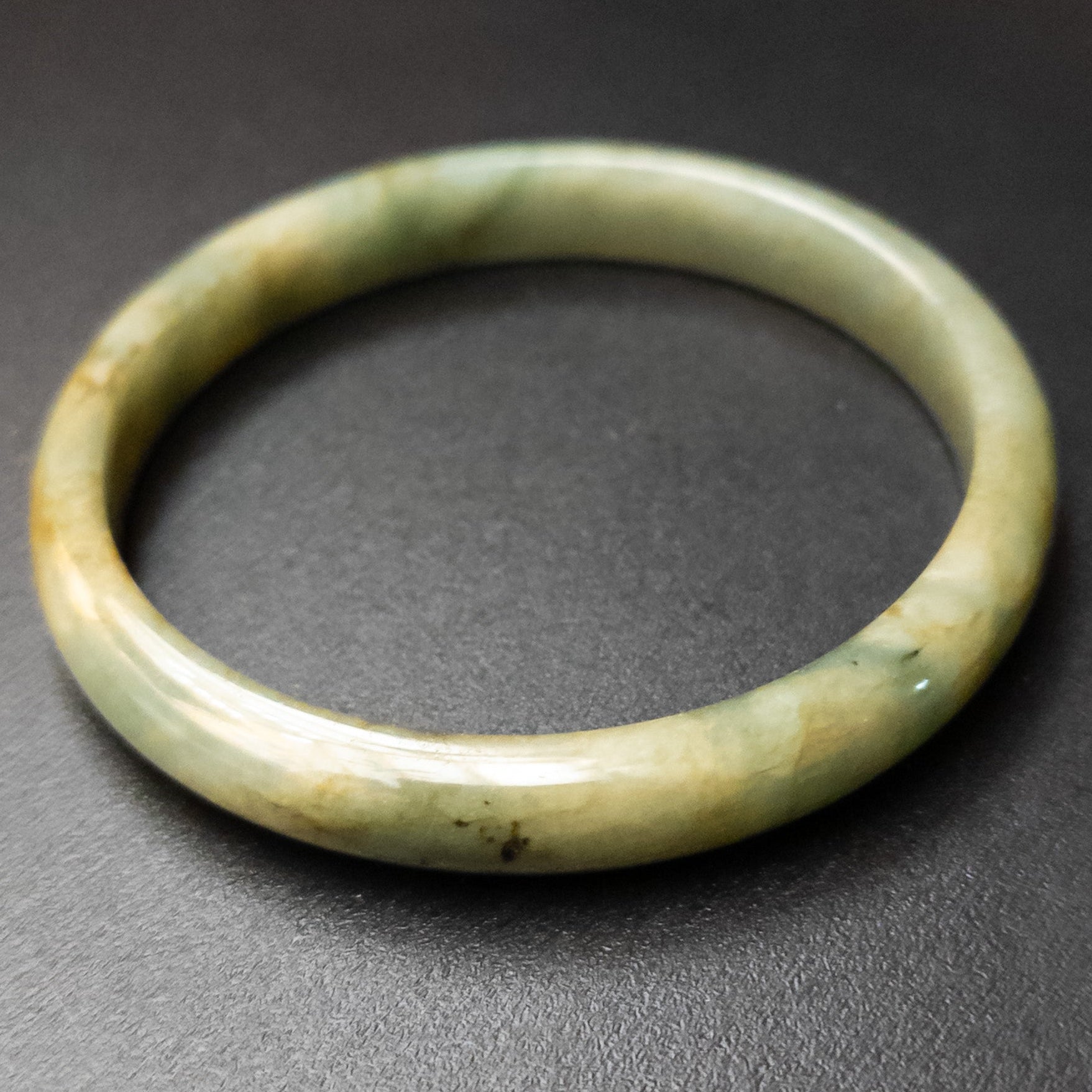 Stunning Natural Jade Bangle Bracelet Size 7