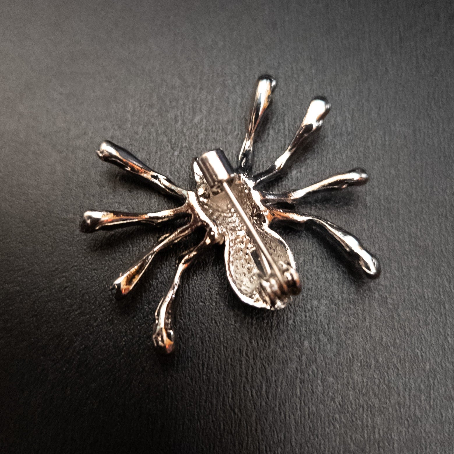 Fashion Jewelry Bedazzled Rhinestone Spider Brooch