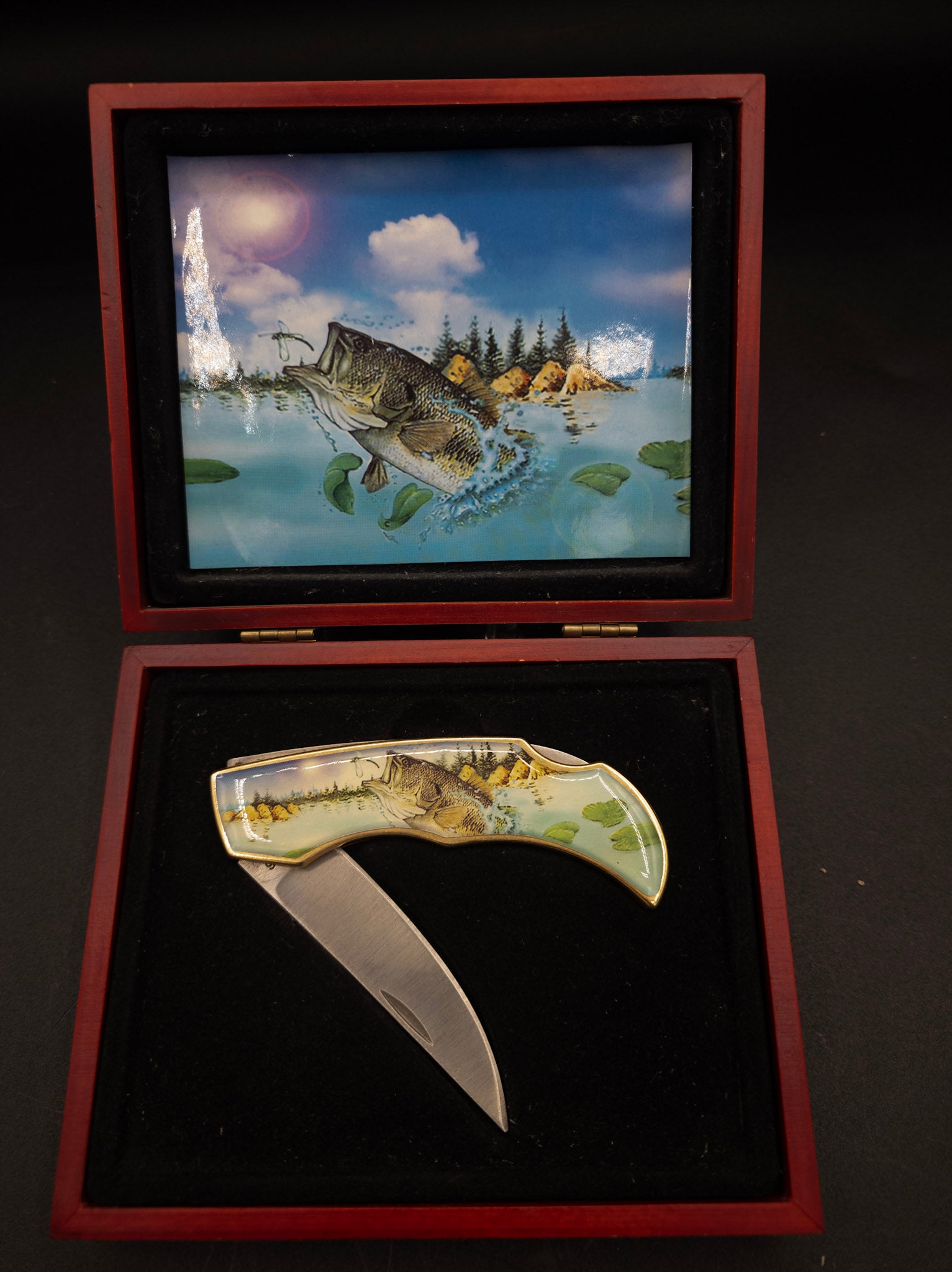 Bass Fishing Pocket Knife with Largemouth Artwork Handle in Red Gift Box