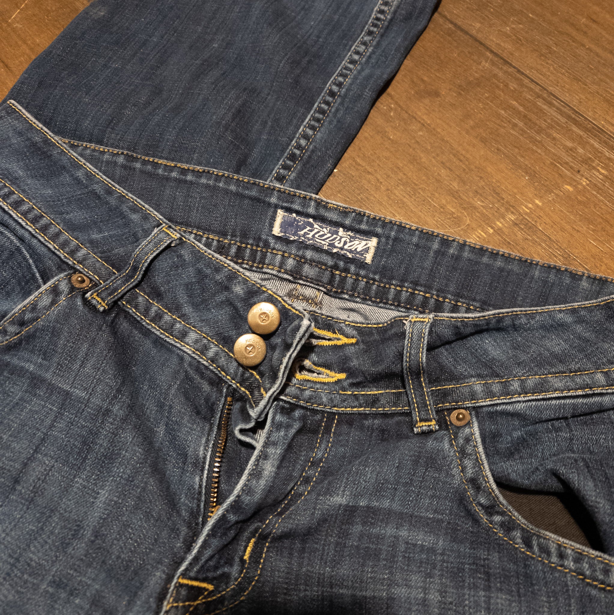 Hudson Beth Mid-Rise Bootcut Petite Jean Size 31