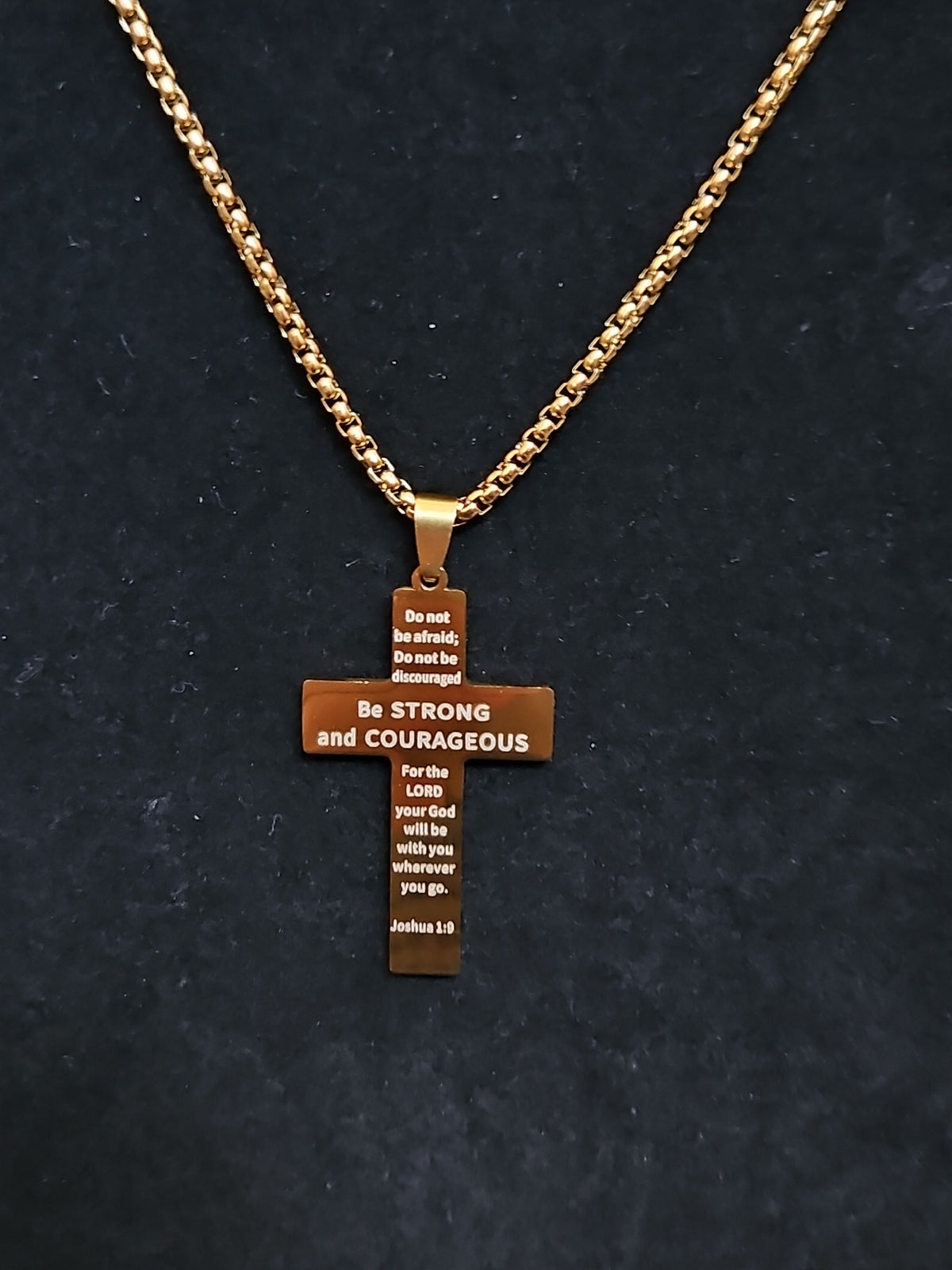 Joshua 1:9 “Be Strong & Courageous” Cross Necklace – Stainless Steel