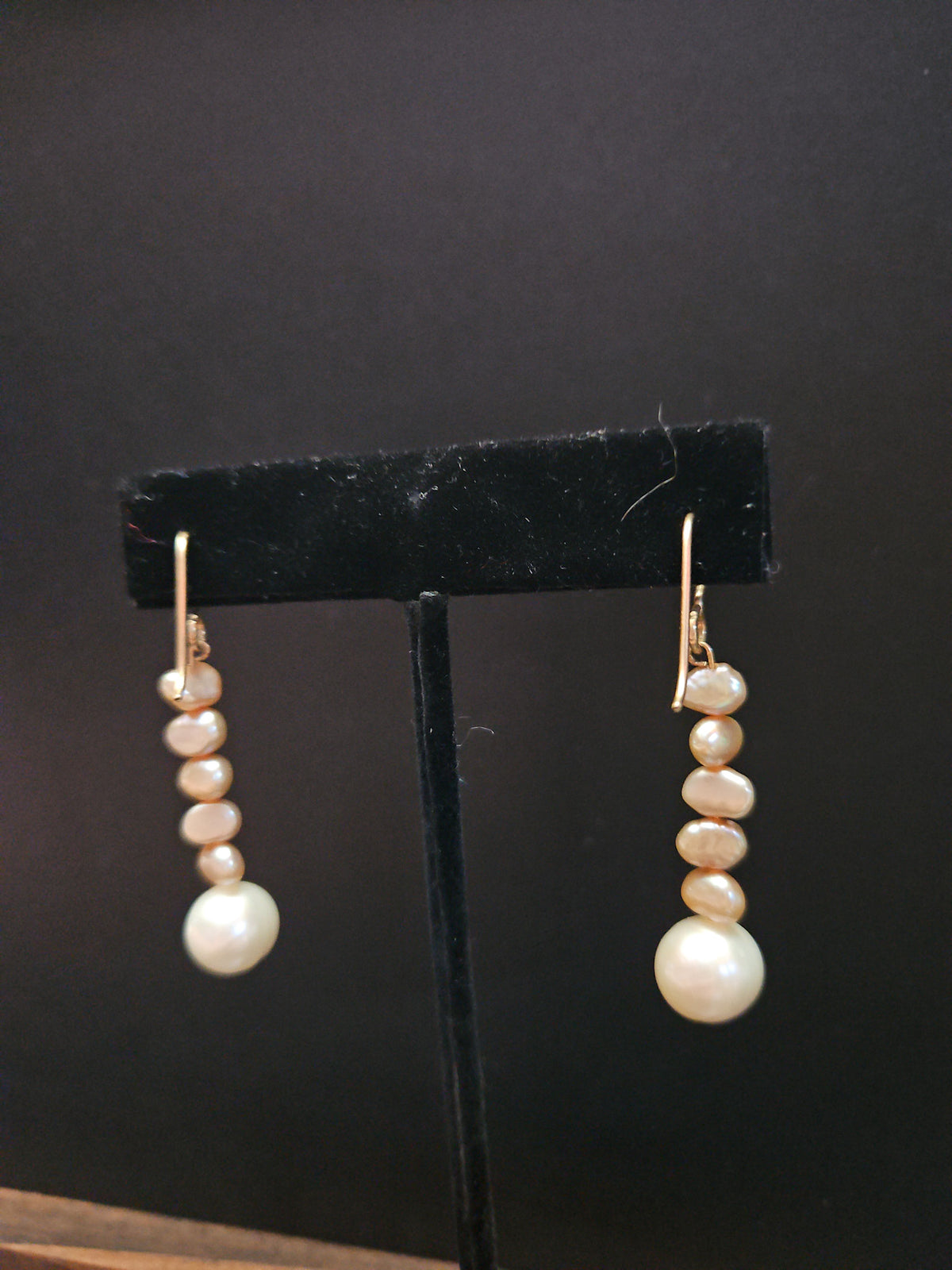 Freshwater Pearl Graduated Drop Earrings – Natural Organic Pearl Dangle Earrings