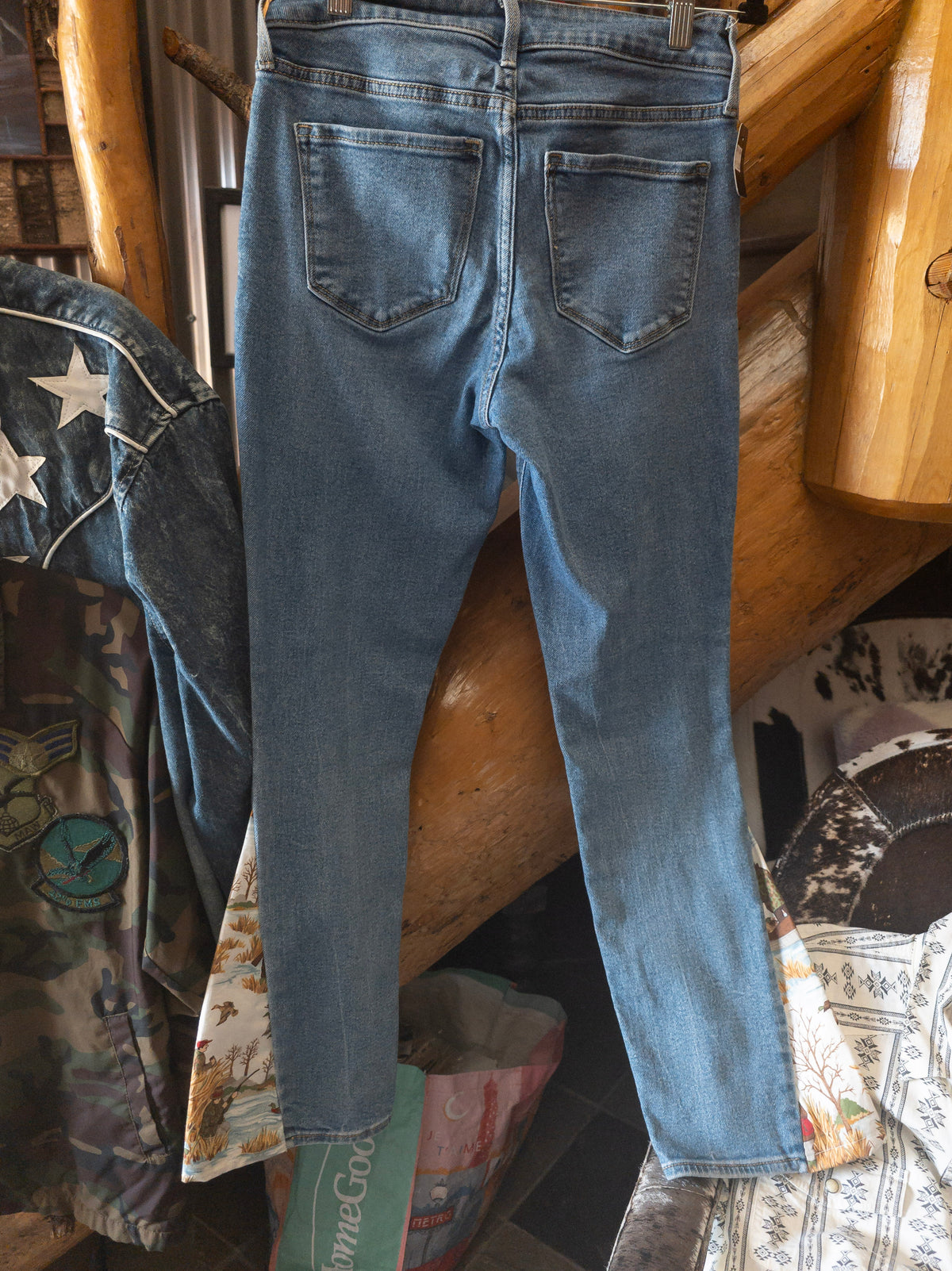 Old Navy Rockstar Super Skinny High Rise Jeans – Hunting Print Pockets