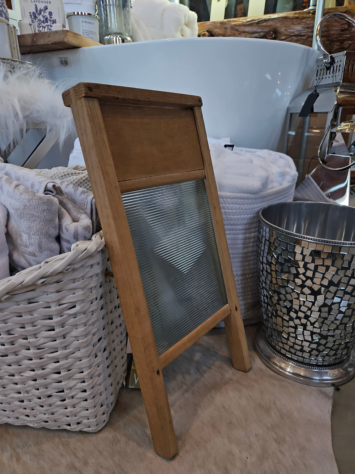 Antique Victory No. 508 Ribbed Glass Washboard – National Washboard Co.
