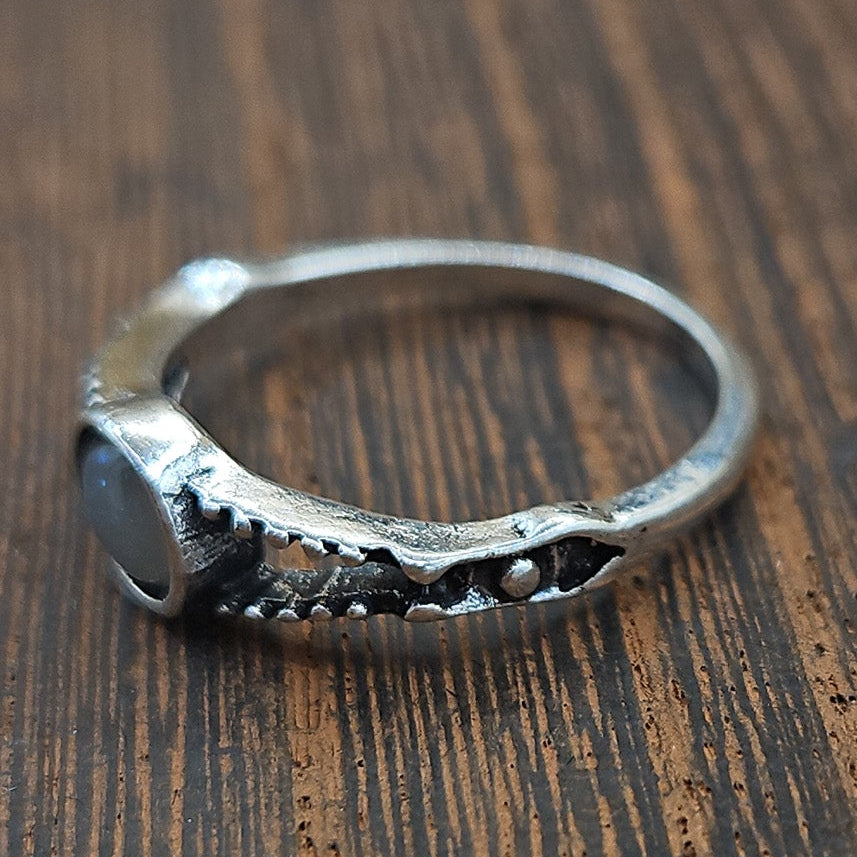 Silver-Tone Fashion White Glitter Stone Ring Size 6