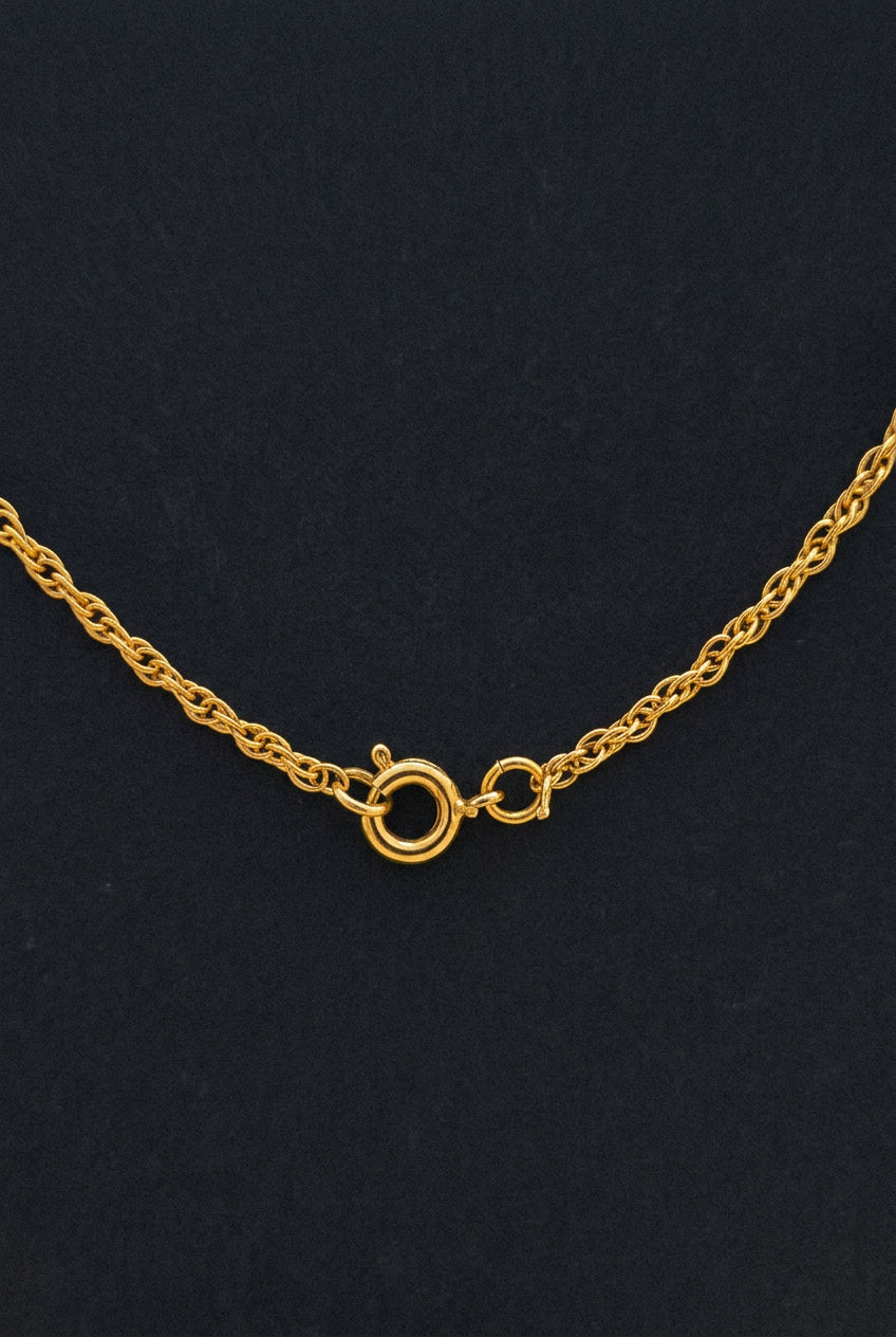 Imitation Animal Tooth Pendant Necklace on Gold-Tone Chain