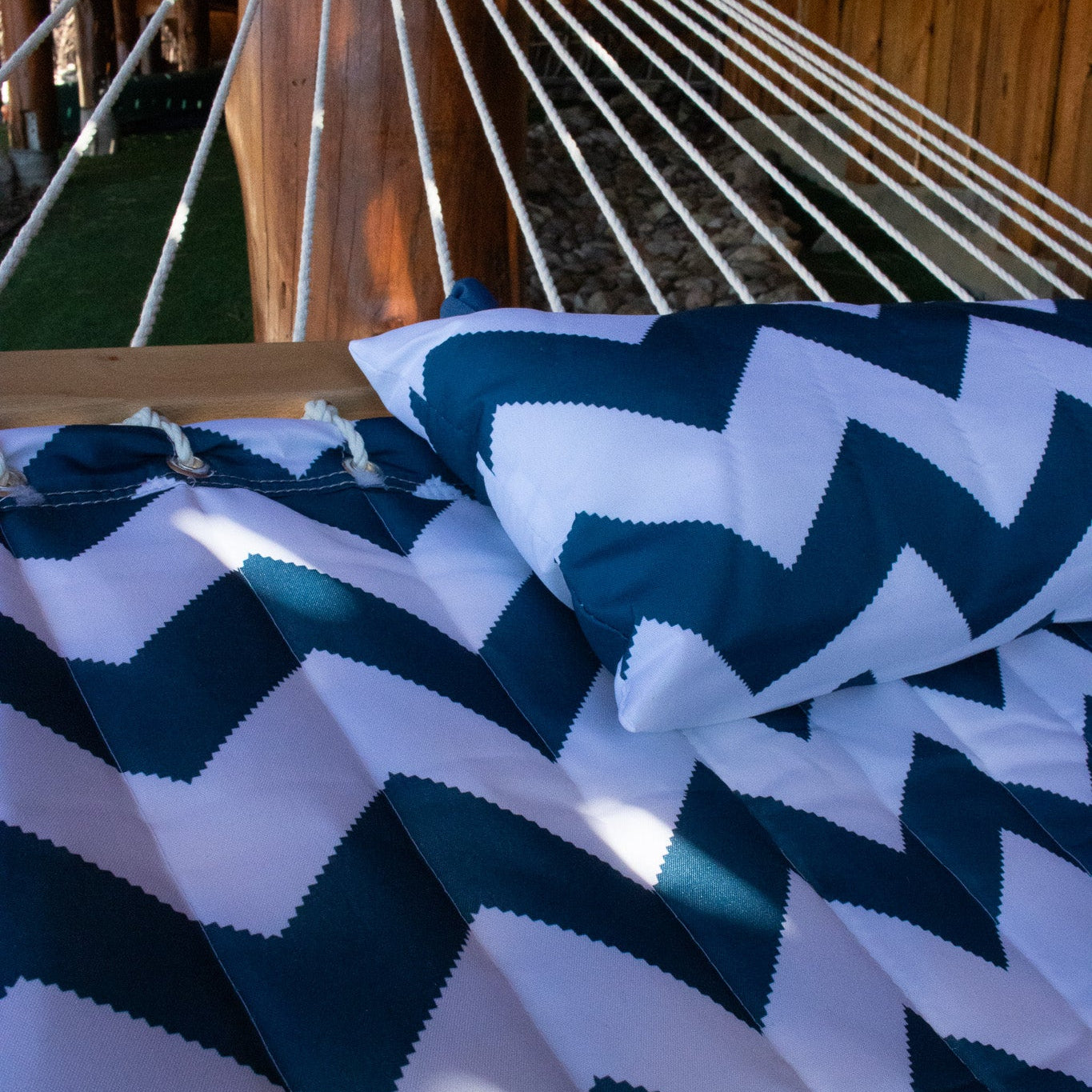 Lazy Daze Double Quilted Hammock with Spreader Bars and Detachable Pillow
