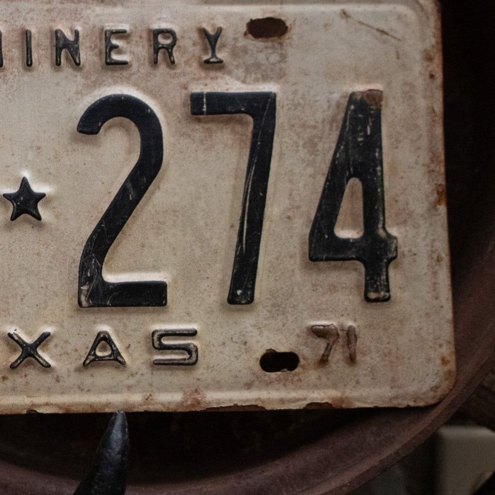 Vintage Machinery Texas 1971 License Plate