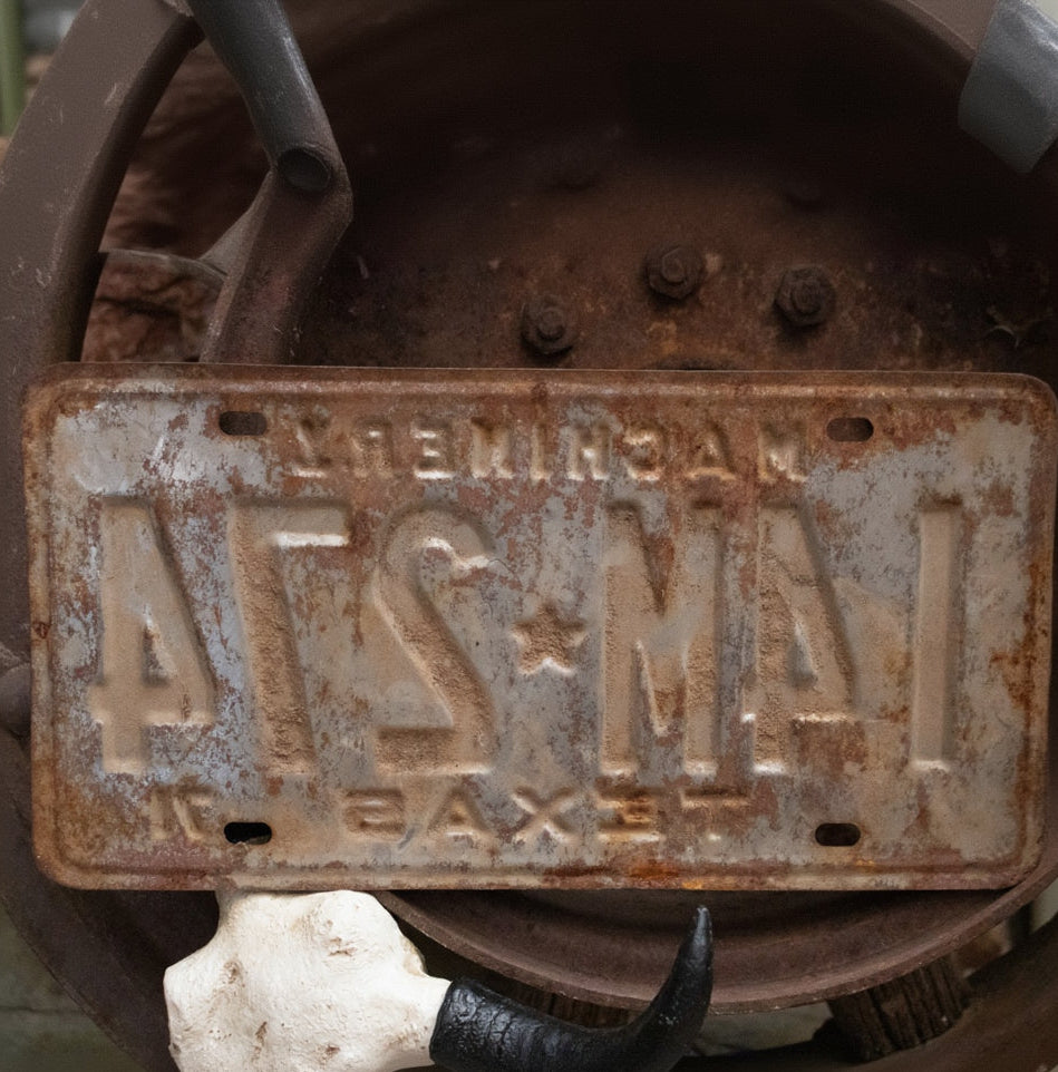 Vintage Machinery Texas 1971 License Plate