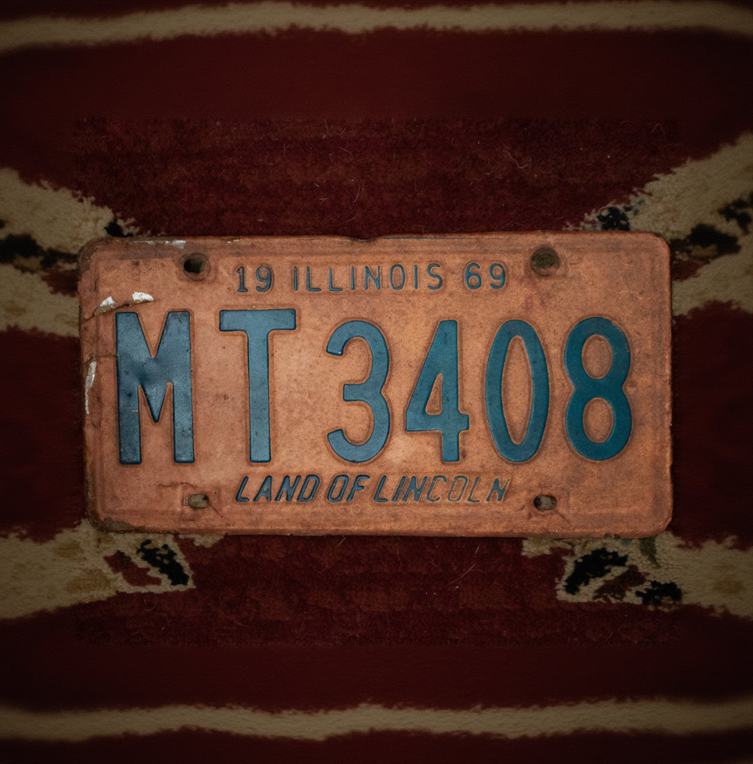 19 Illinois 69 Land of Lincoln License Plate
